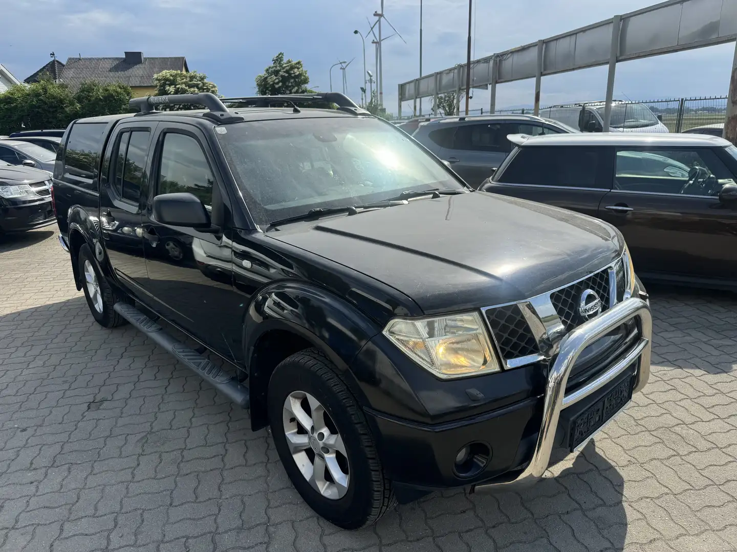 Nissan Navara Double Cab SE 2,5 4x4 Aut. DPF - 2