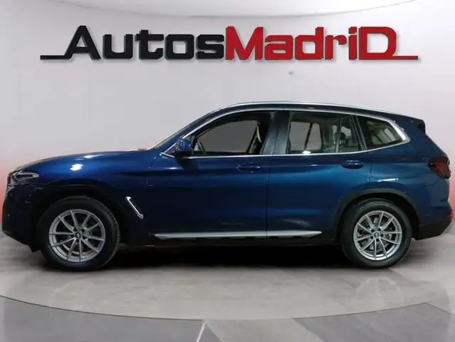 BMW X3 view 4