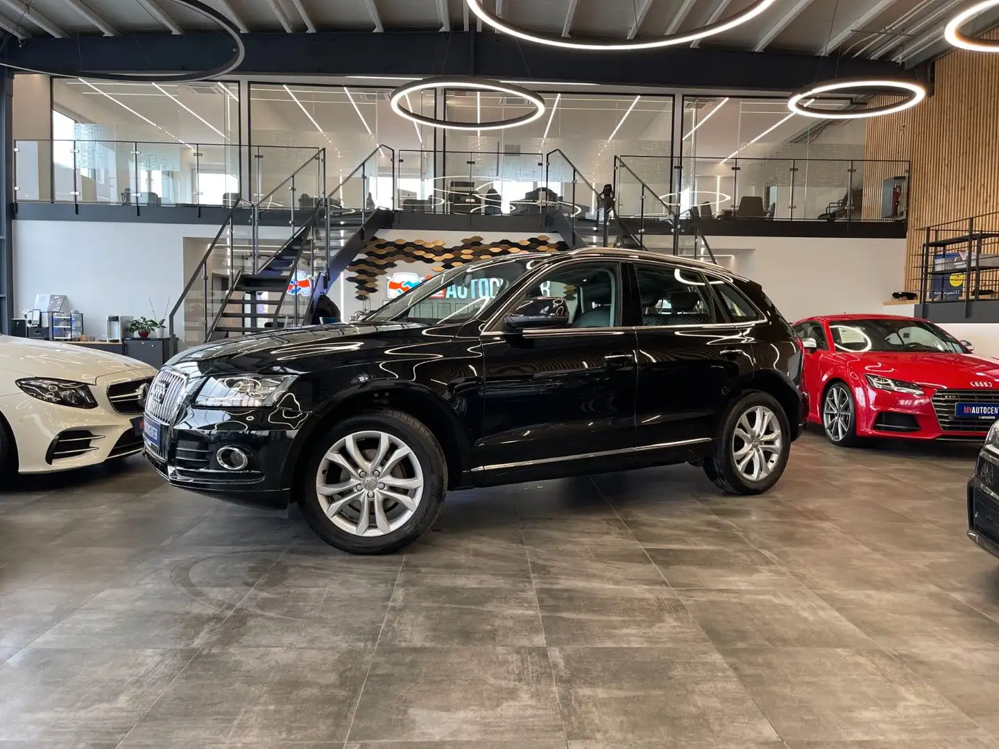 Audi Q5 2.0 TDI  quattro *2.Hand*Panorama*Kamera*Navi Schwarz - 1