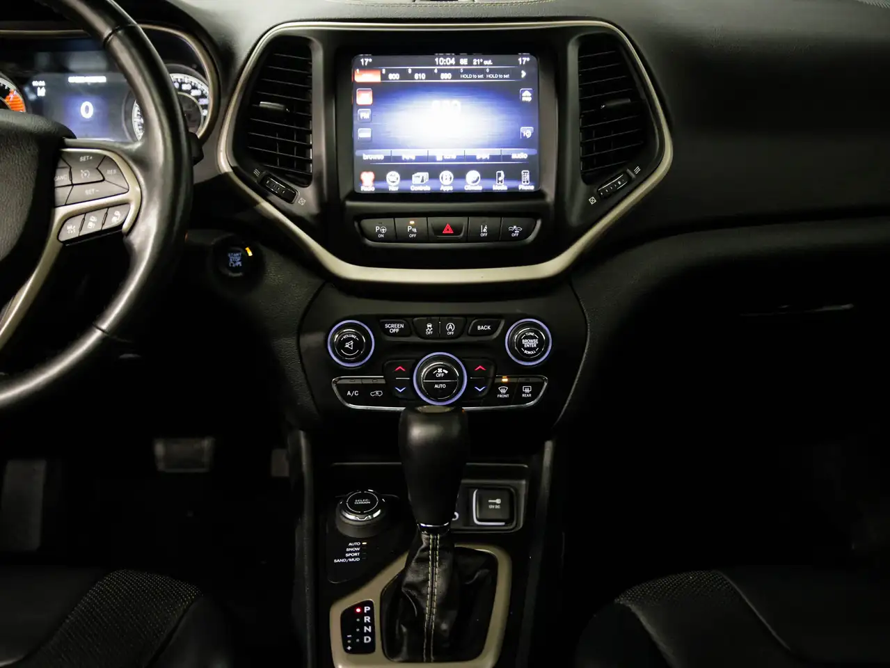 Jeep Cherokee снимка Jeep Cherokee
