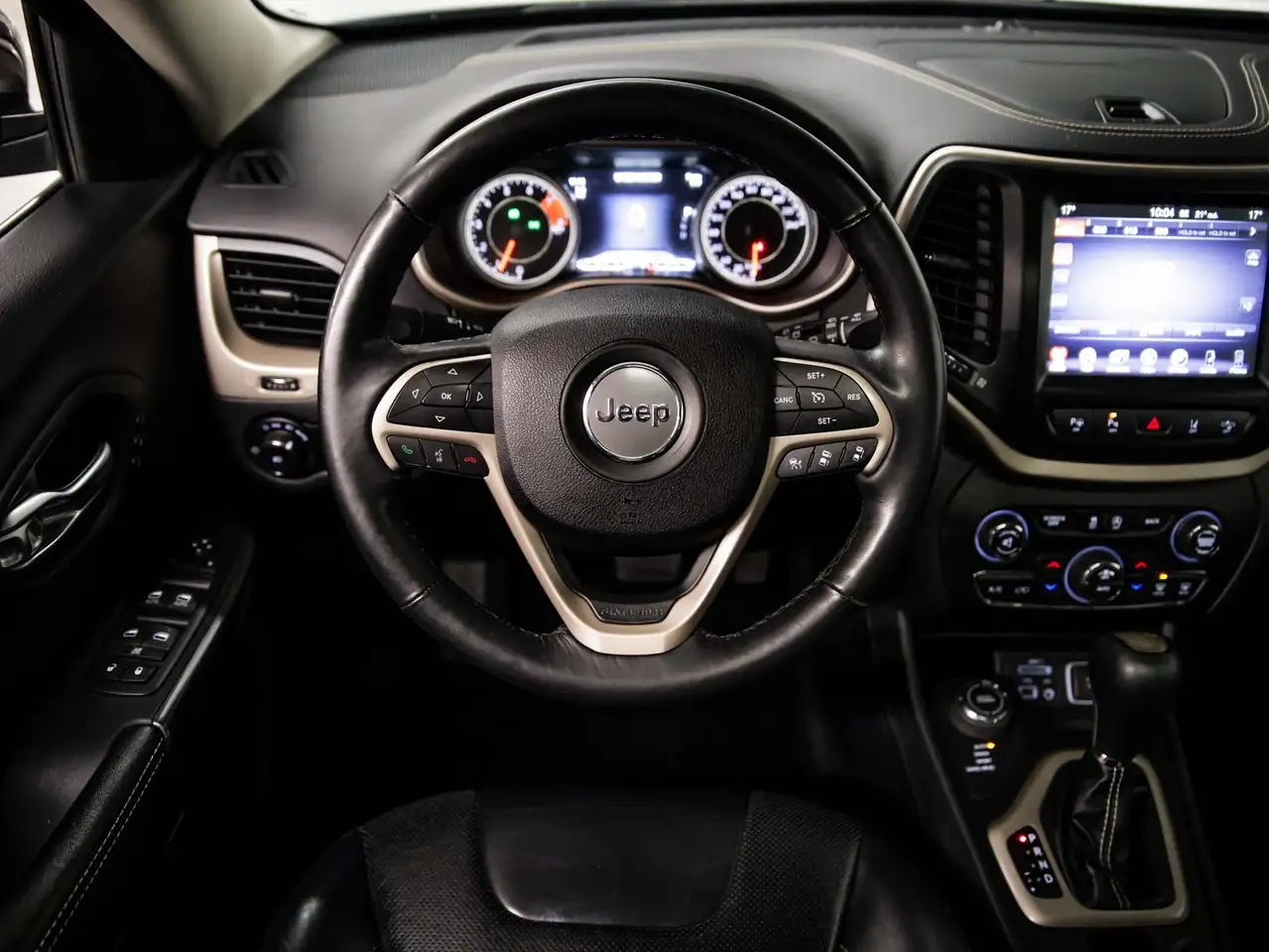 Jeep Cherokee снимка Jeep Cherokee