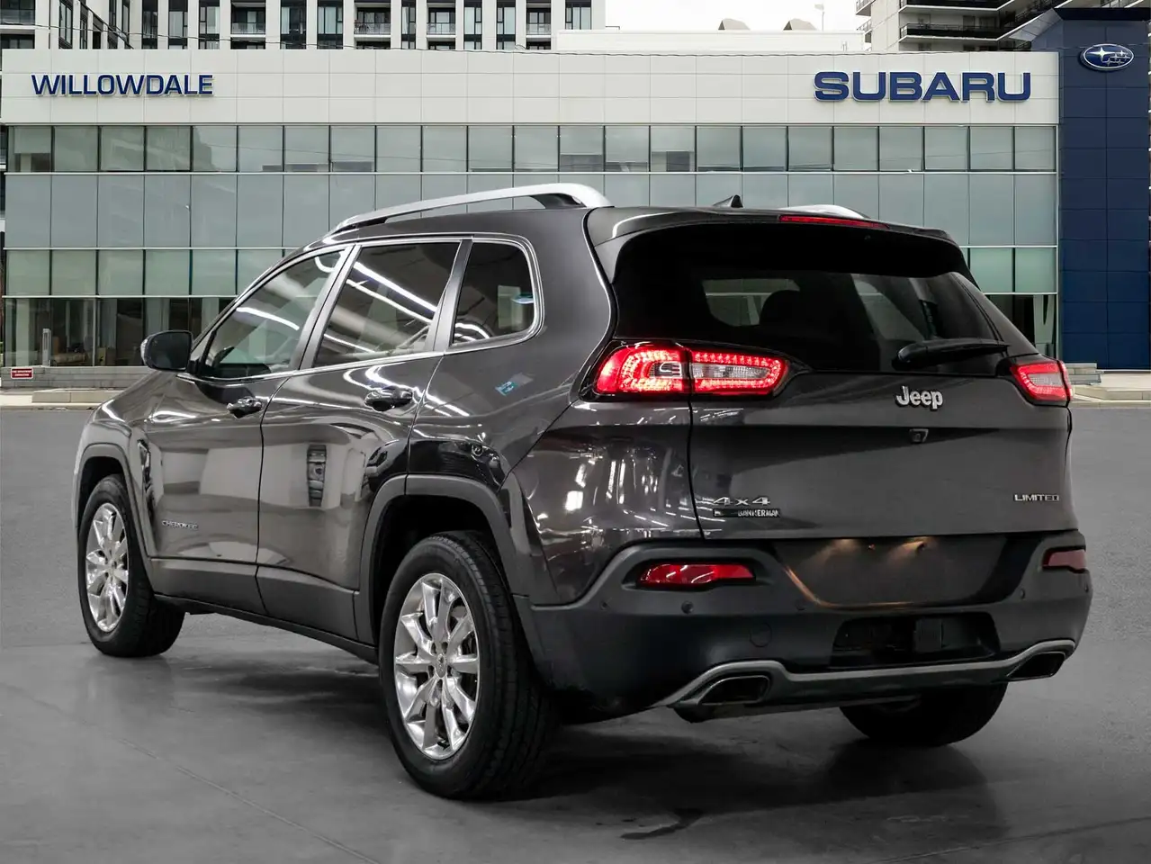 Jeep Cherokee снимка Jeep Cherokee