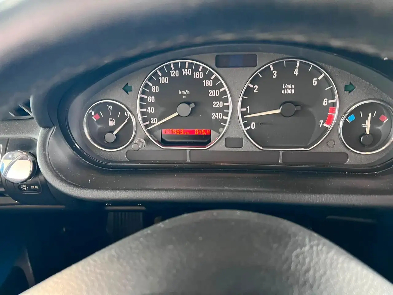 BMW Z3 Roadster 1.8 TÜV neu SHZ, foto 12