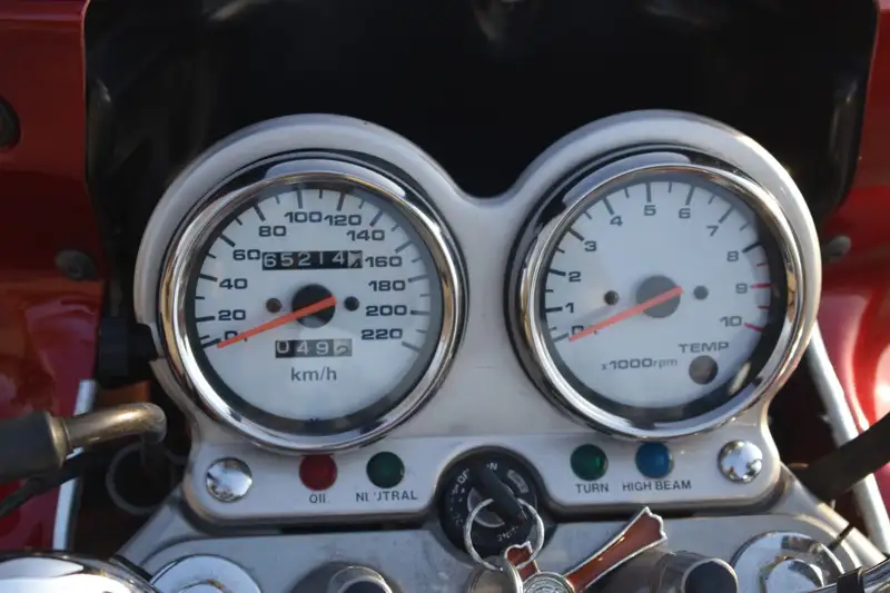 Suzuki VX 800 - foto 2