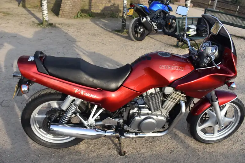 Suzuki VX 800 - foto 8