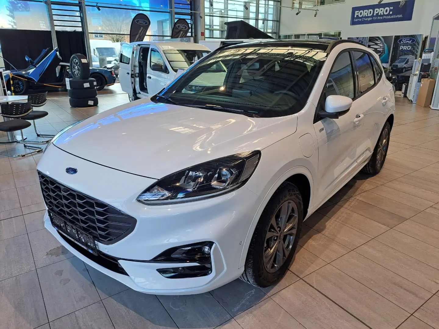 Ford Kuga 2.5 Duratec PHEV ST-Line PANO ACC AHK NAV Weiß - 2