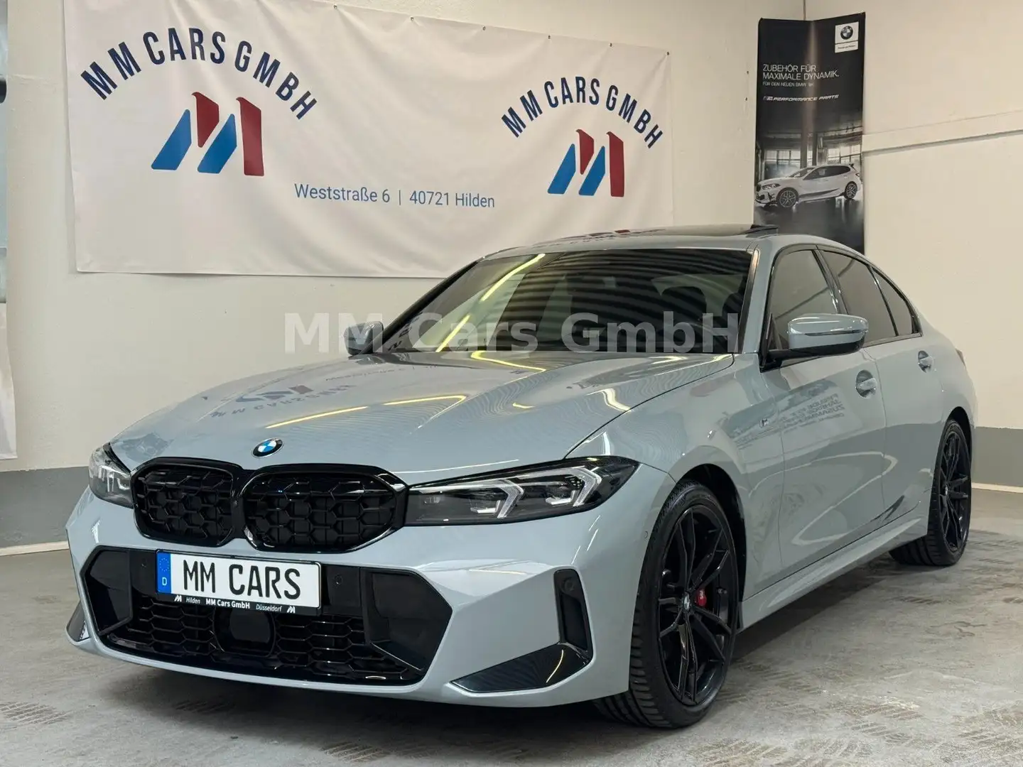 BMW 330 i M Sport Pro 360°|ACC|HUD|HK|DAP|PA+|Memory Grau - 1
