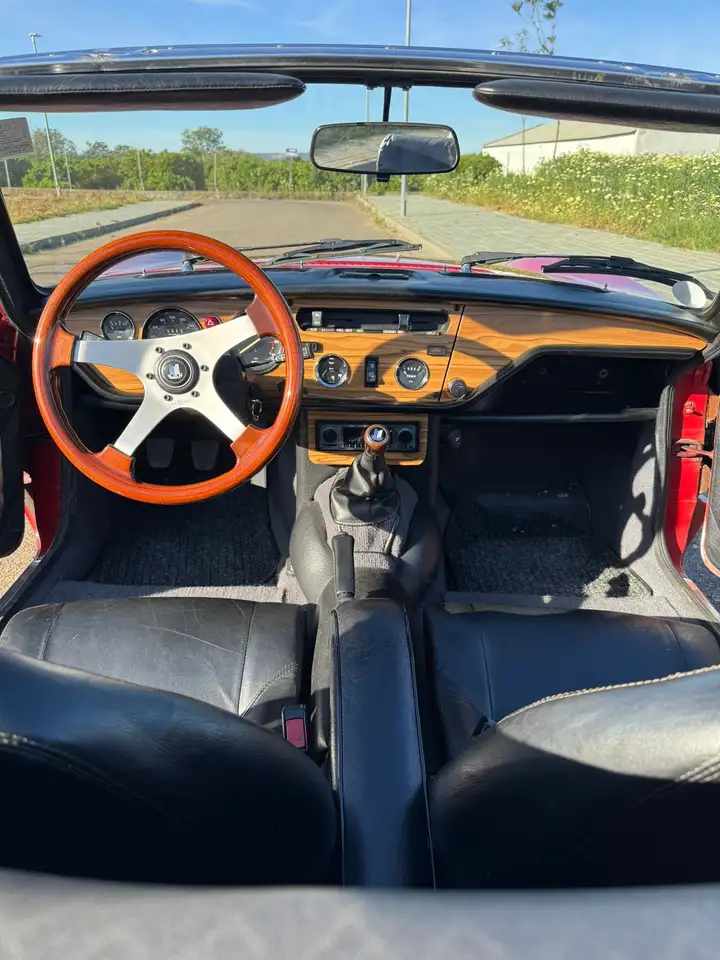 Triumph Spitfire 1500, foto 3