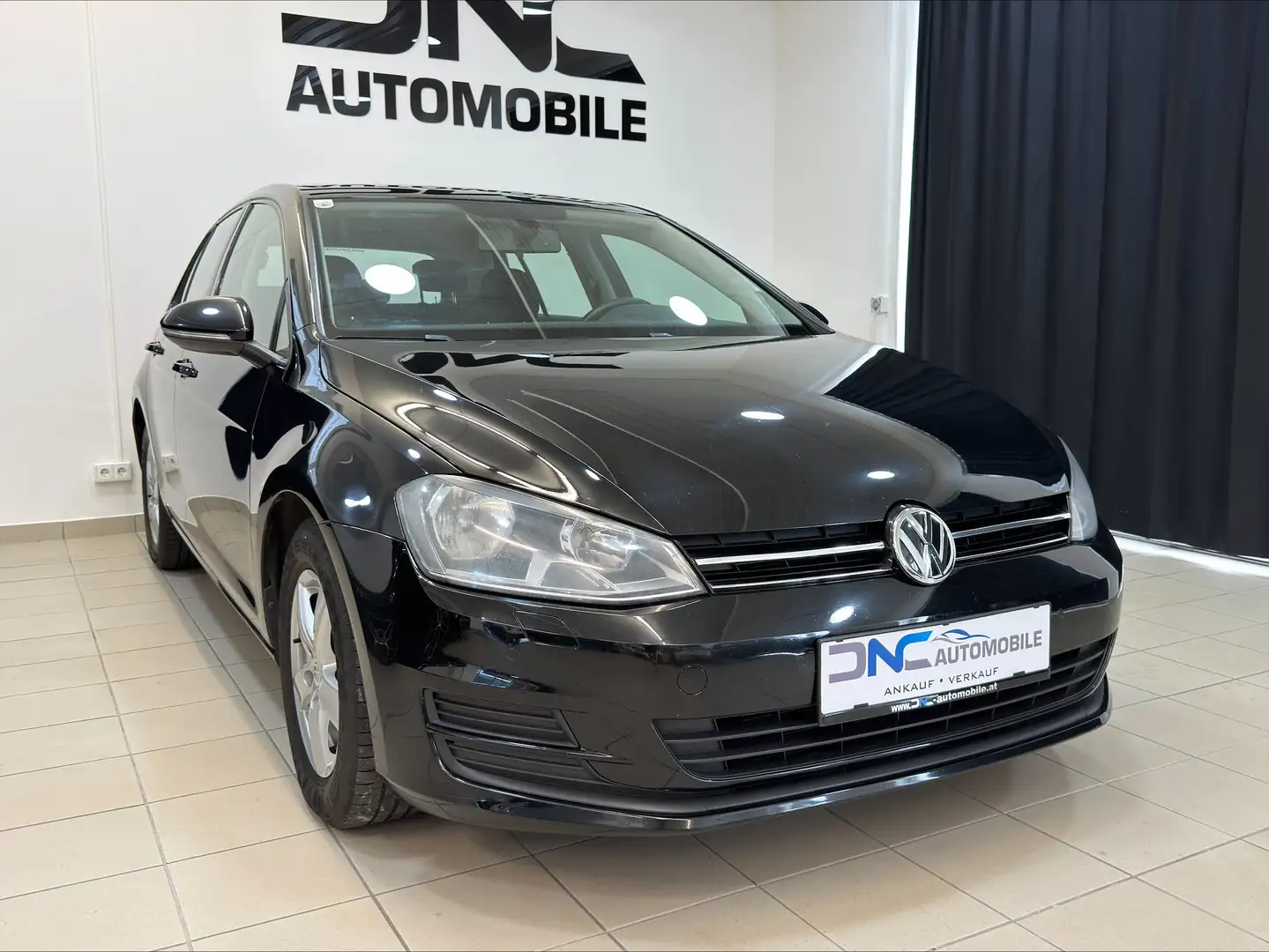 Volkswagen Golf Trendline 1,6 BMT TDI DPF 4Motion*NAVI*SHZ* Schwarz - 2