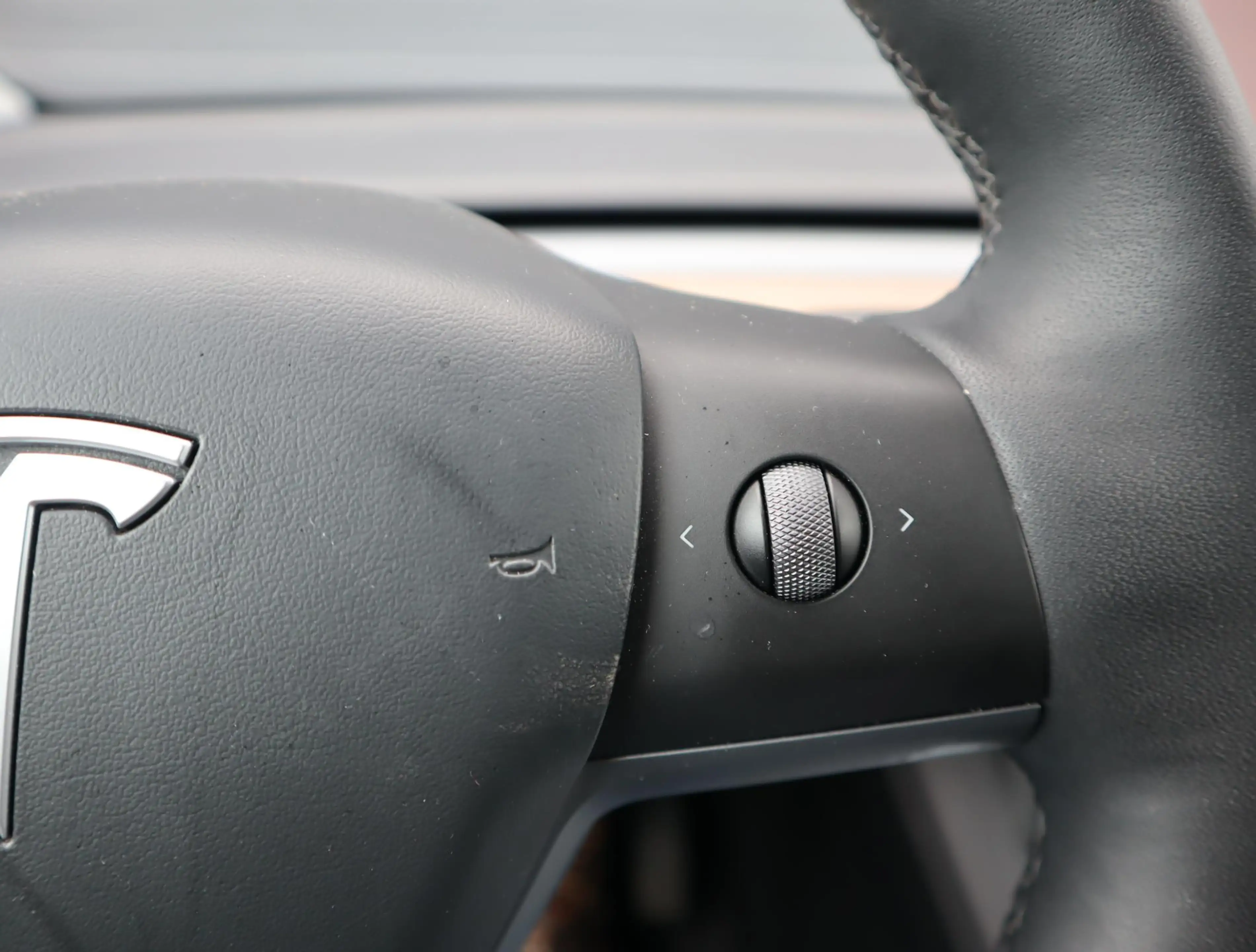 Tesla Model Y Long Range AWD 75 kWh | 95% SOH | Autopilot — photo 10