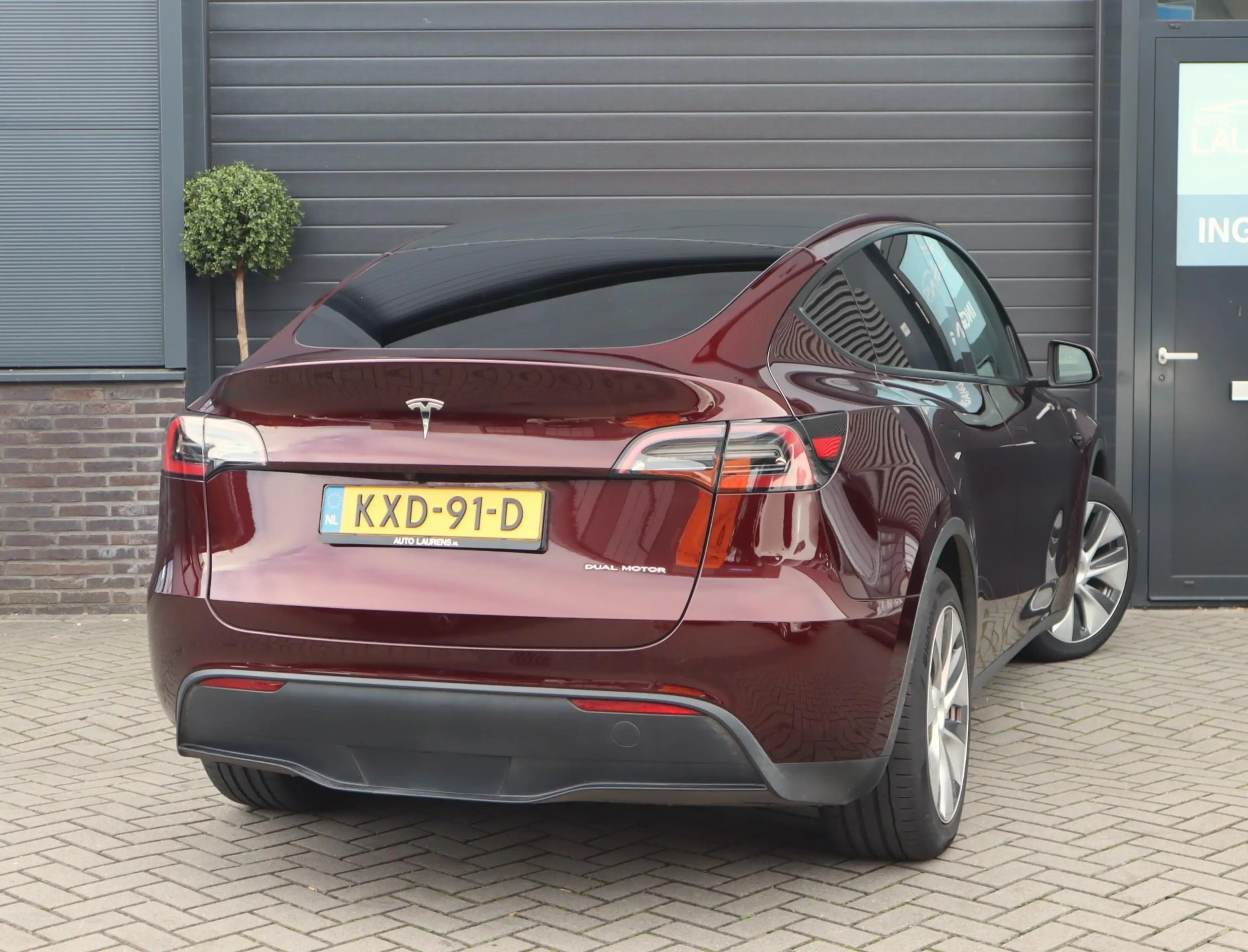Tesla Model Y Long Range AWD 75 kWh | 95% SOH | Autopilot — photo 25