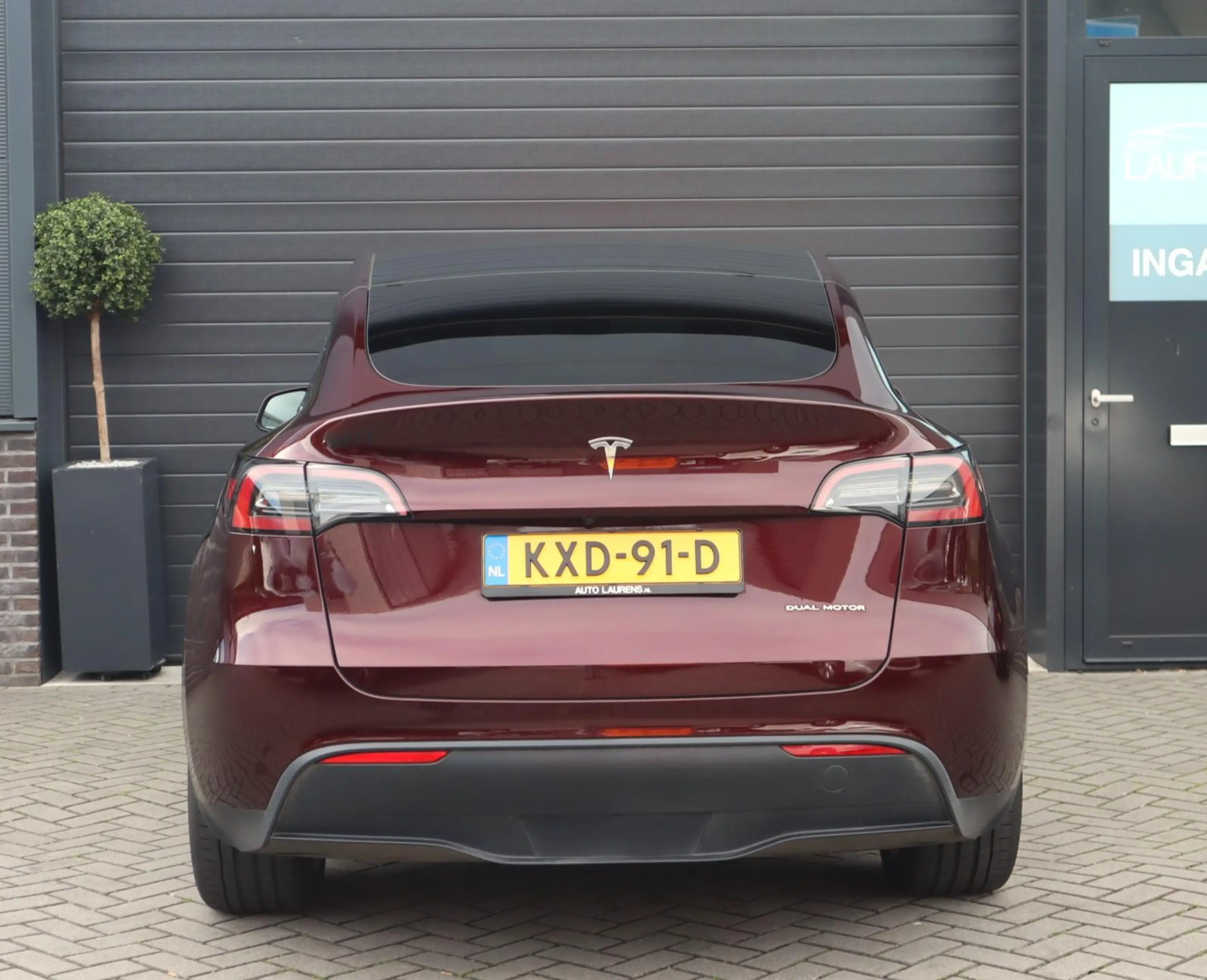 Tesla Model Y Long Range AWD 75 kWh | 95% SOH | Autopilot — photo 26