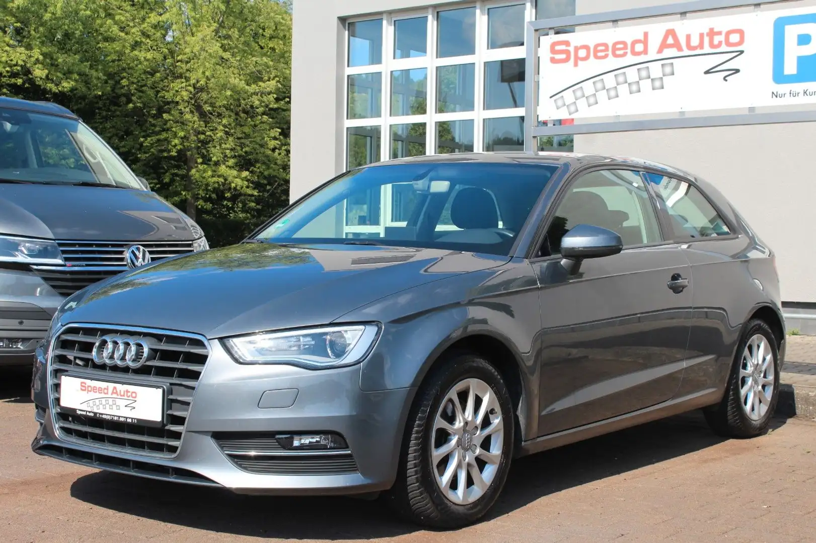 Audi A3 1.4 TFSI attraction/BiXENON/NAVI/TEMPOMAT/PDC Gris - 1
