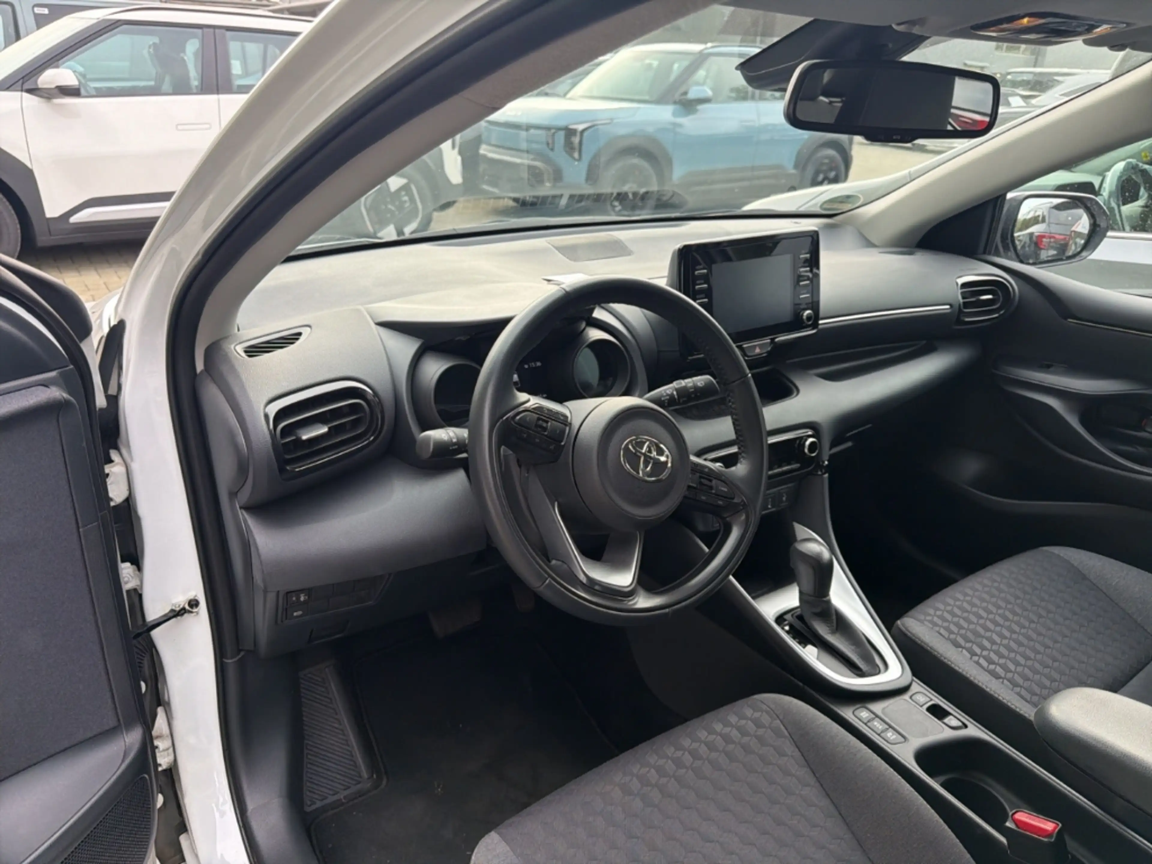 Toyota Yaris Hybrid Team Deutschland Navi Digitales Cockpit LED — photo 9