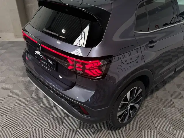 Volkswagen T-Cross view 12