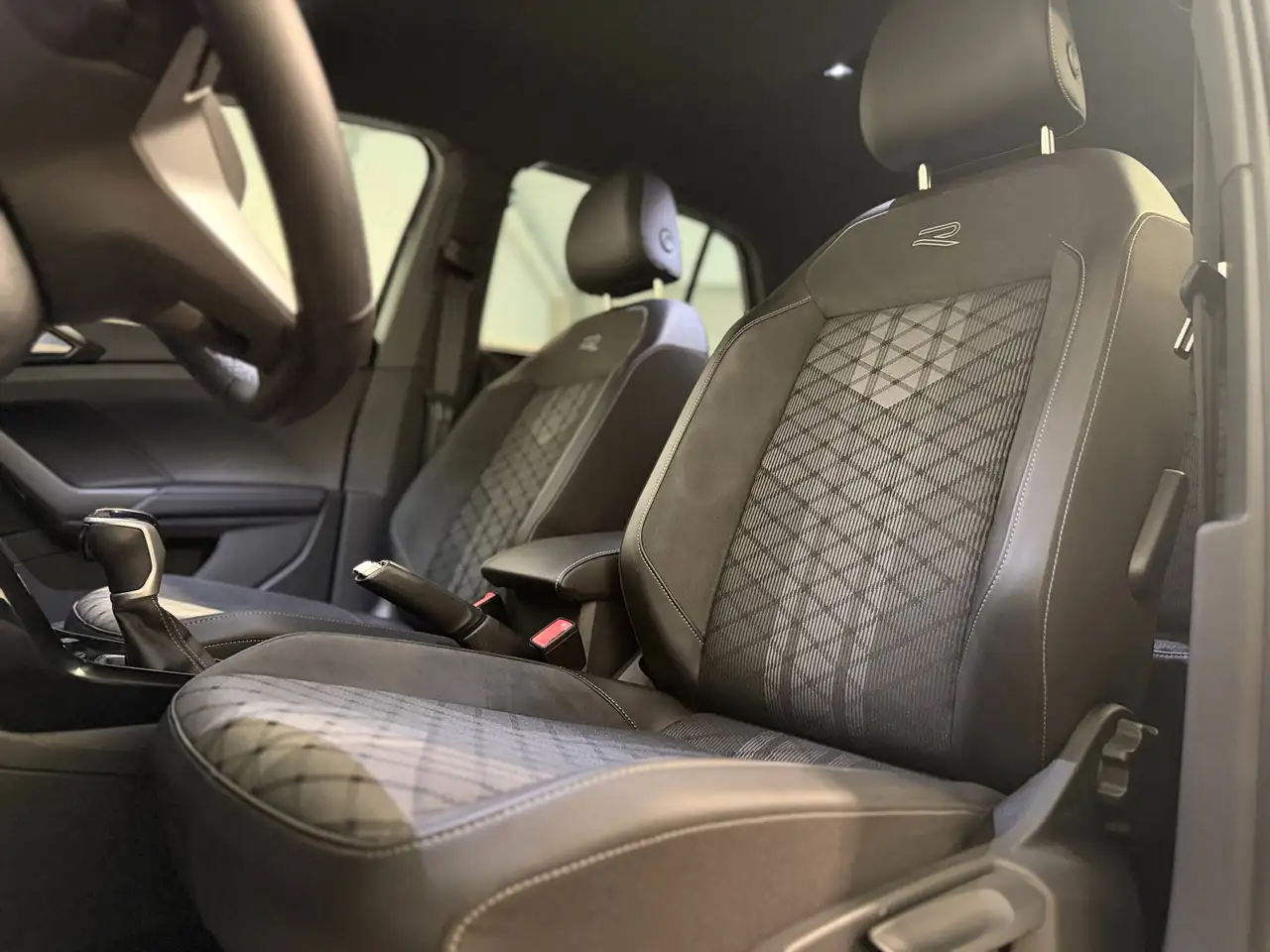 Volkswagen T-Cross 1.0 TSI ACT R-Line DSG R-Line, Camera de recul, Car-Play, Android Auto, миниатюра 18