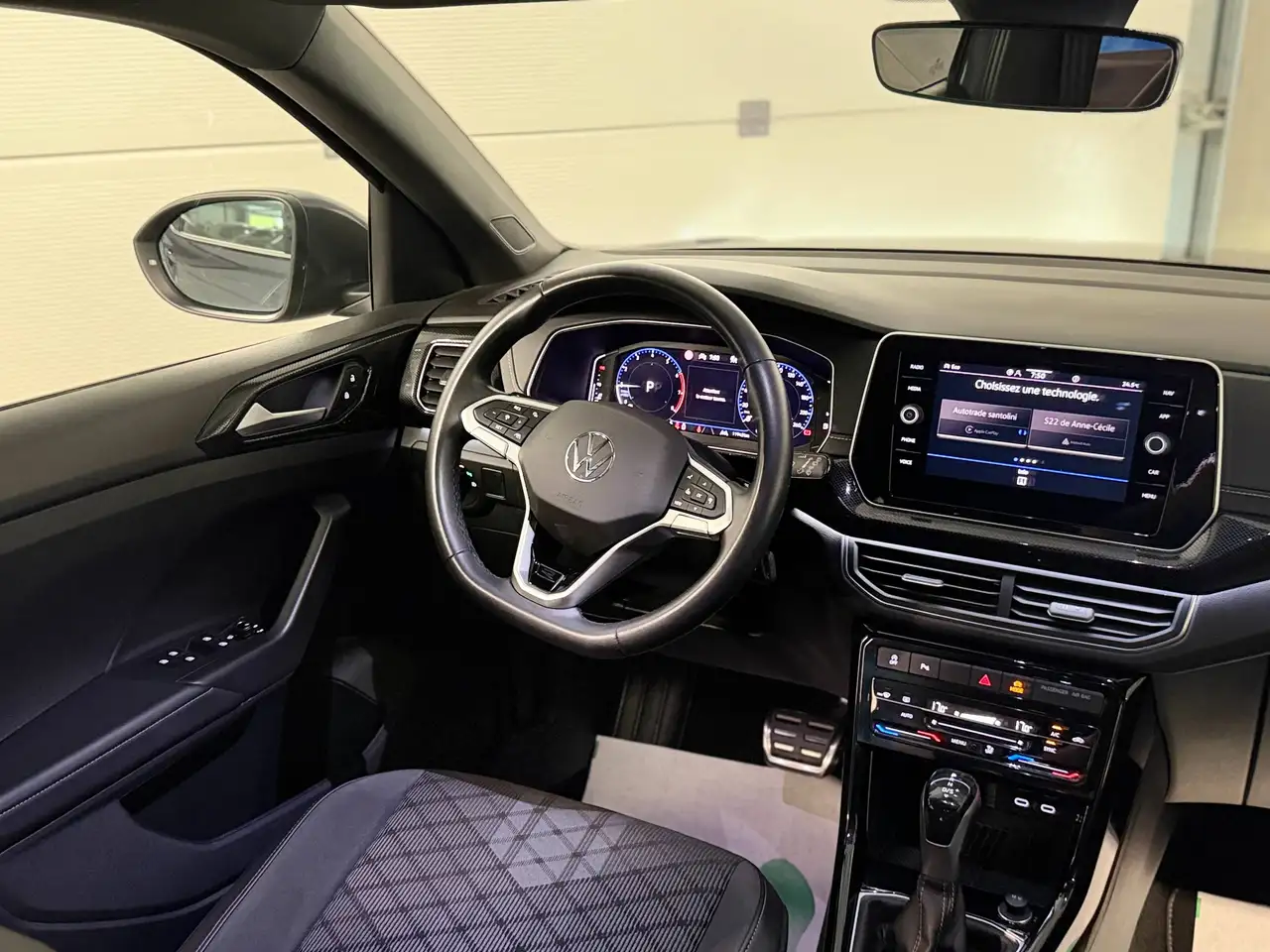 Volkswagen T-Cross 1.0 TSI ACT R-Line DSG R-Line, Camera de recul, Car-Play, Android Auto, миниатюра 23