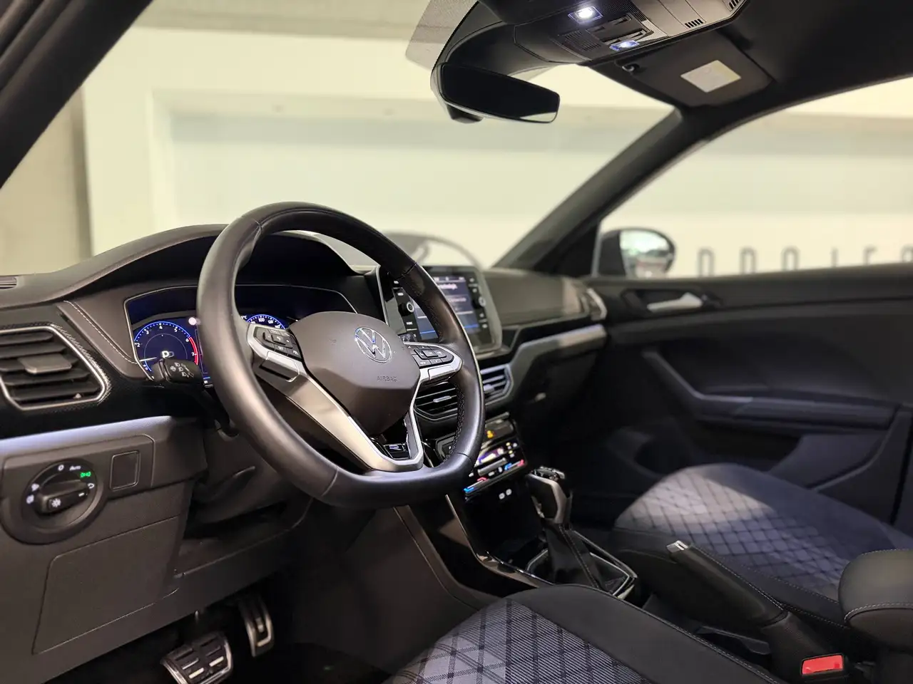 Volkswagen T-Cross 1.0 TSI ACT R-Line DSG R-Line, Camera de recul, Car-Play, Android Auto, миниатюра 17