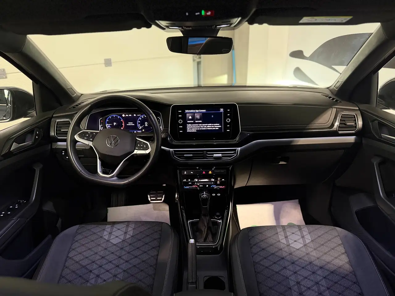 Volkswagen T-Cross 1.0 TSI ACT R-Line DSG R-Line, Camera de recul, Car-Play, Android Auto, миниатюра 22