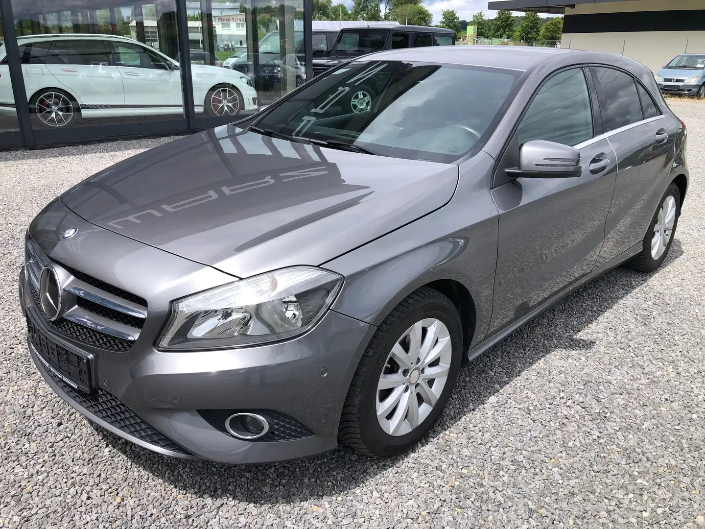 Mercedes-Benz A 180 BlueEfficiency Style*Park-Assistent*2.Hand* Grau - 1