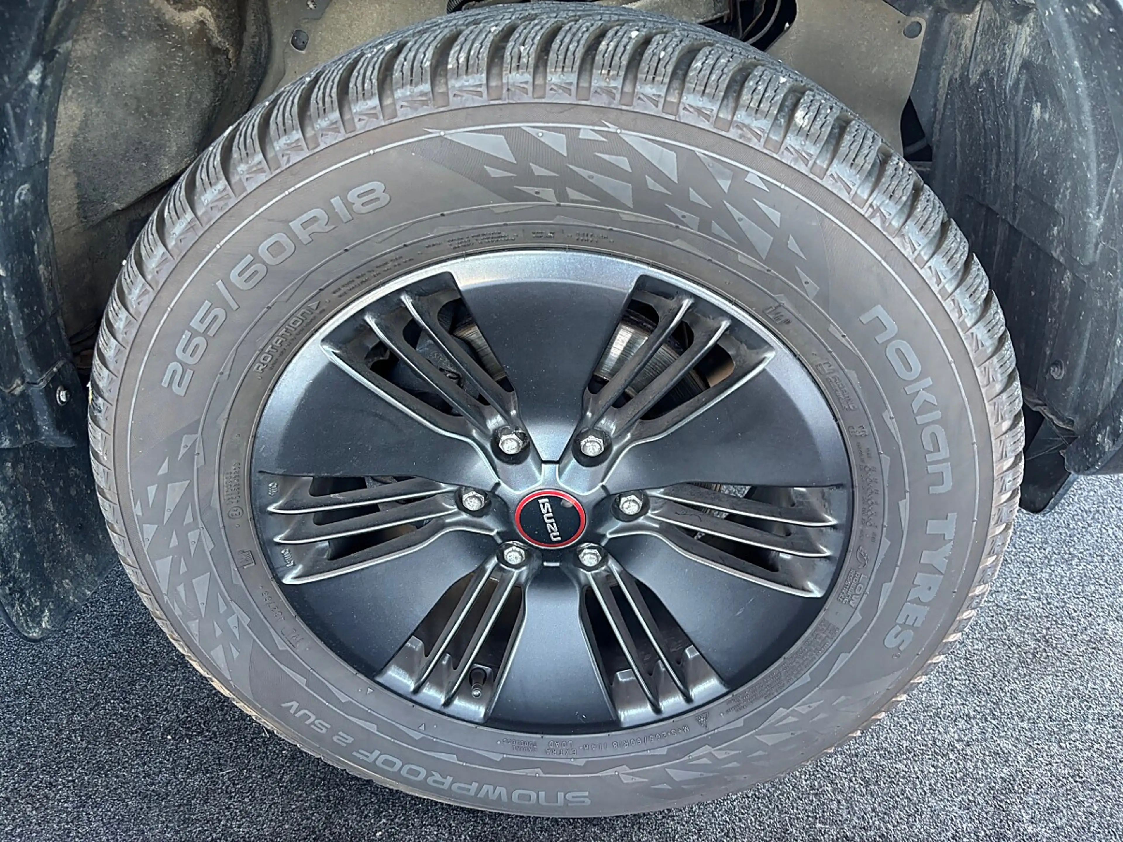Isuzu D-Max D-MAX Double Cab V-Cross 4WD Aut. — photo 8