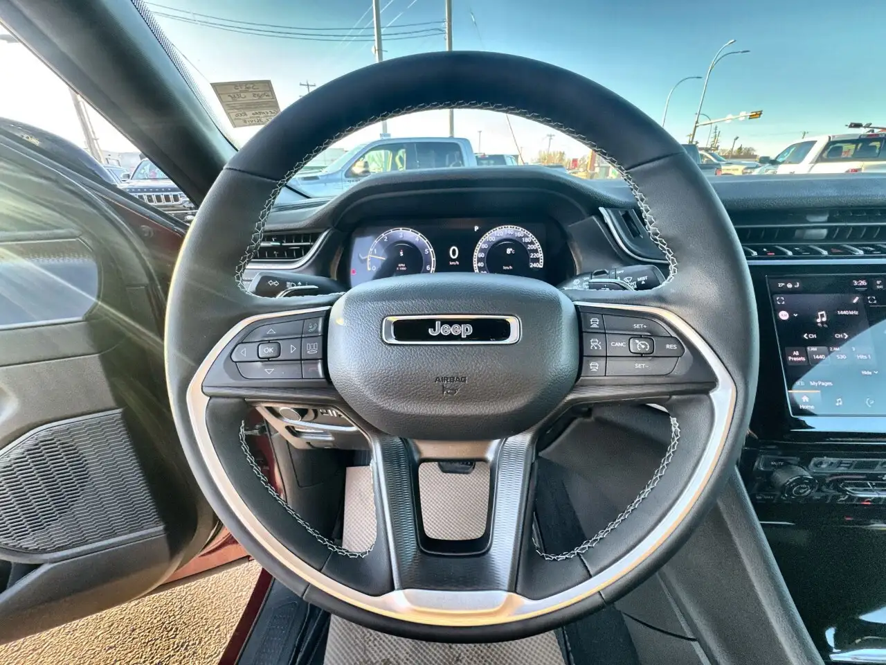 Jeep Grand Cherokee снимка Jeep Grand Cherokee