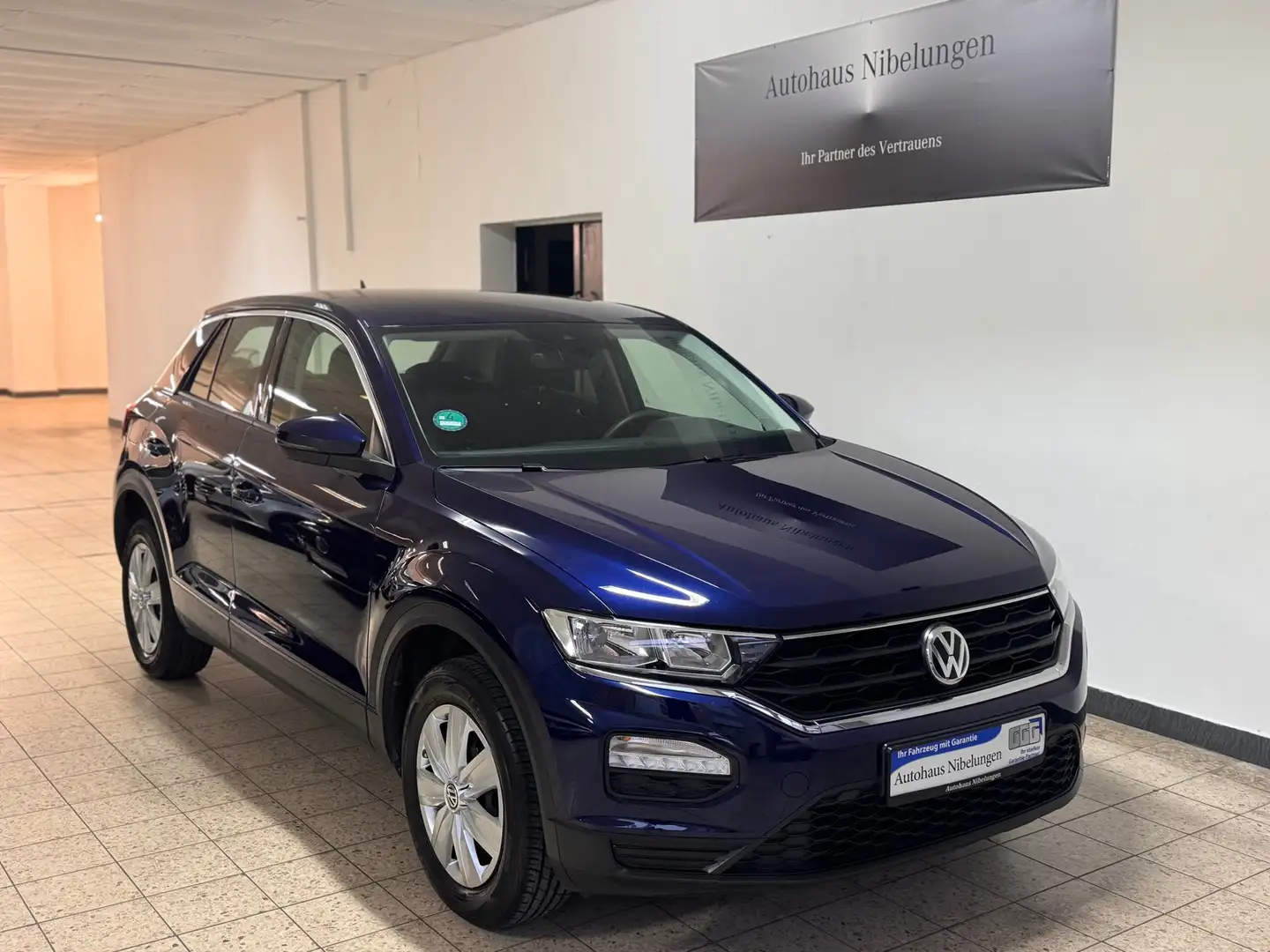 Volkswagen T-Roc *1.Hand*Bluetooth*Spurhalteassistent* Blau - 1