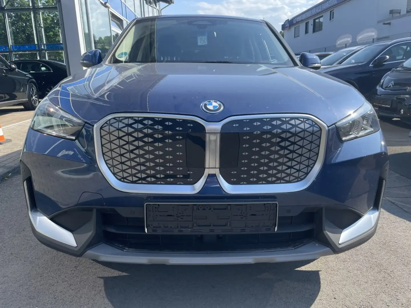 BMW X1 20 eDrive AHK LED Navi R.Cam SHZ PDC DAB ACC Blau - 2