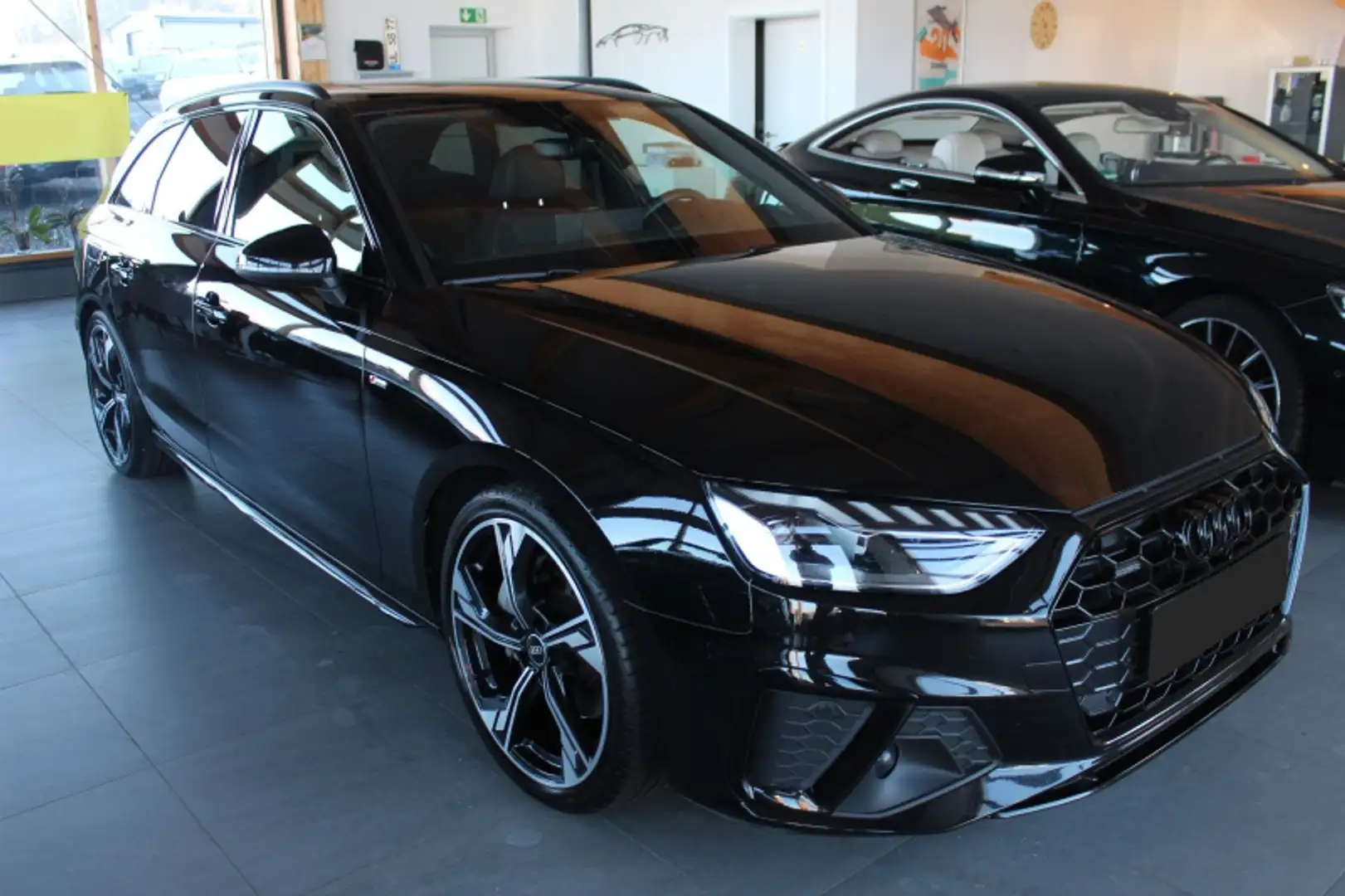 Audi A4 Avant 40 TDI quattro S tronic S line edition Nero - 2