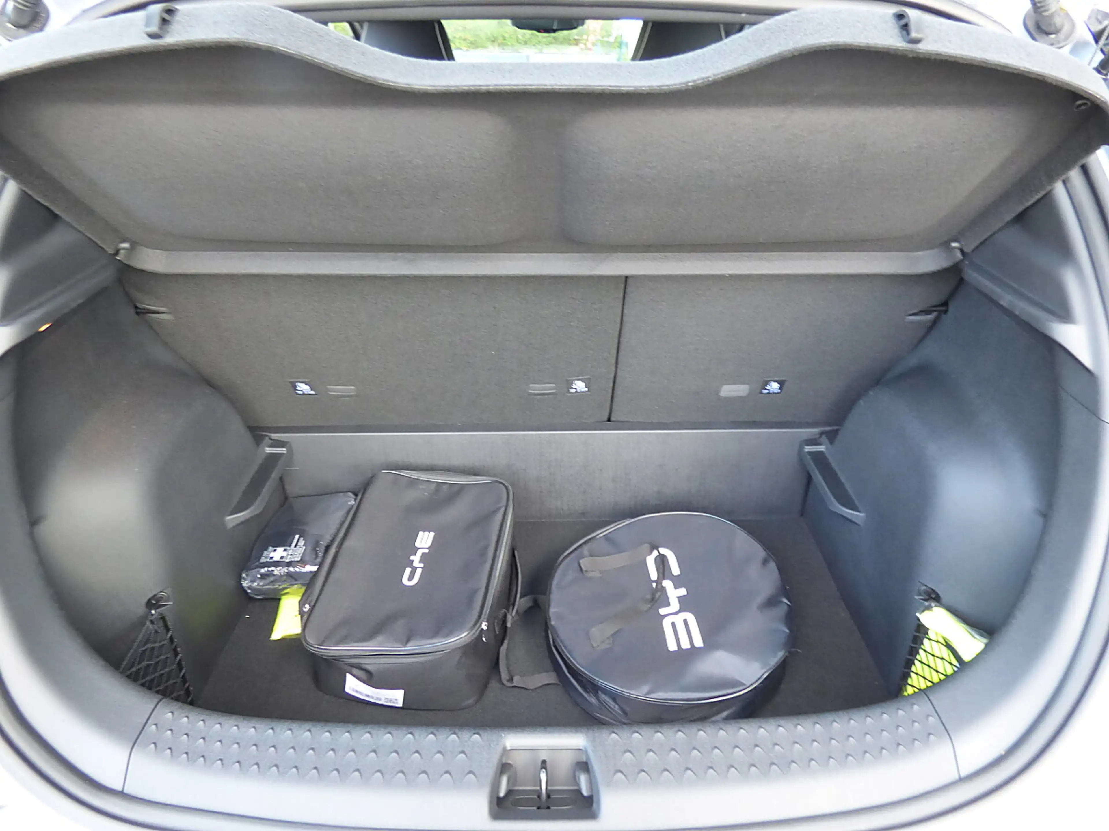 BYD Dolphin 60,4 kWh Comfort Österreich Paket — photo 9