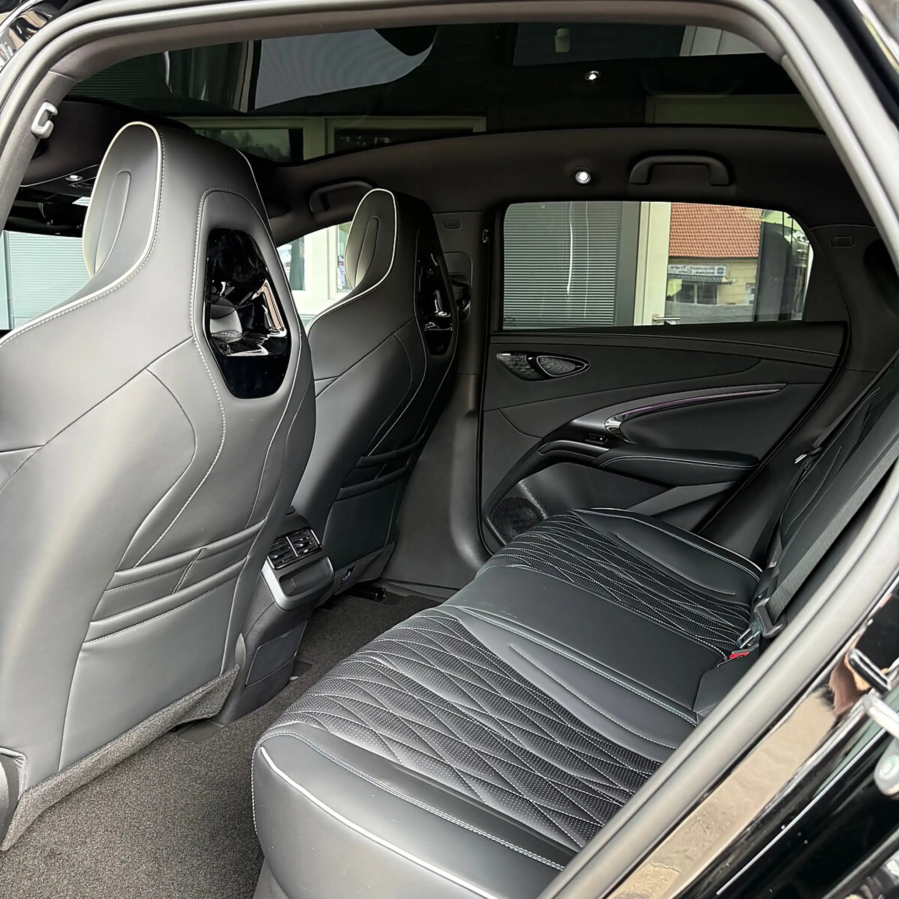 BYD Seal Excellence 82,5kWh AWD — photo 15