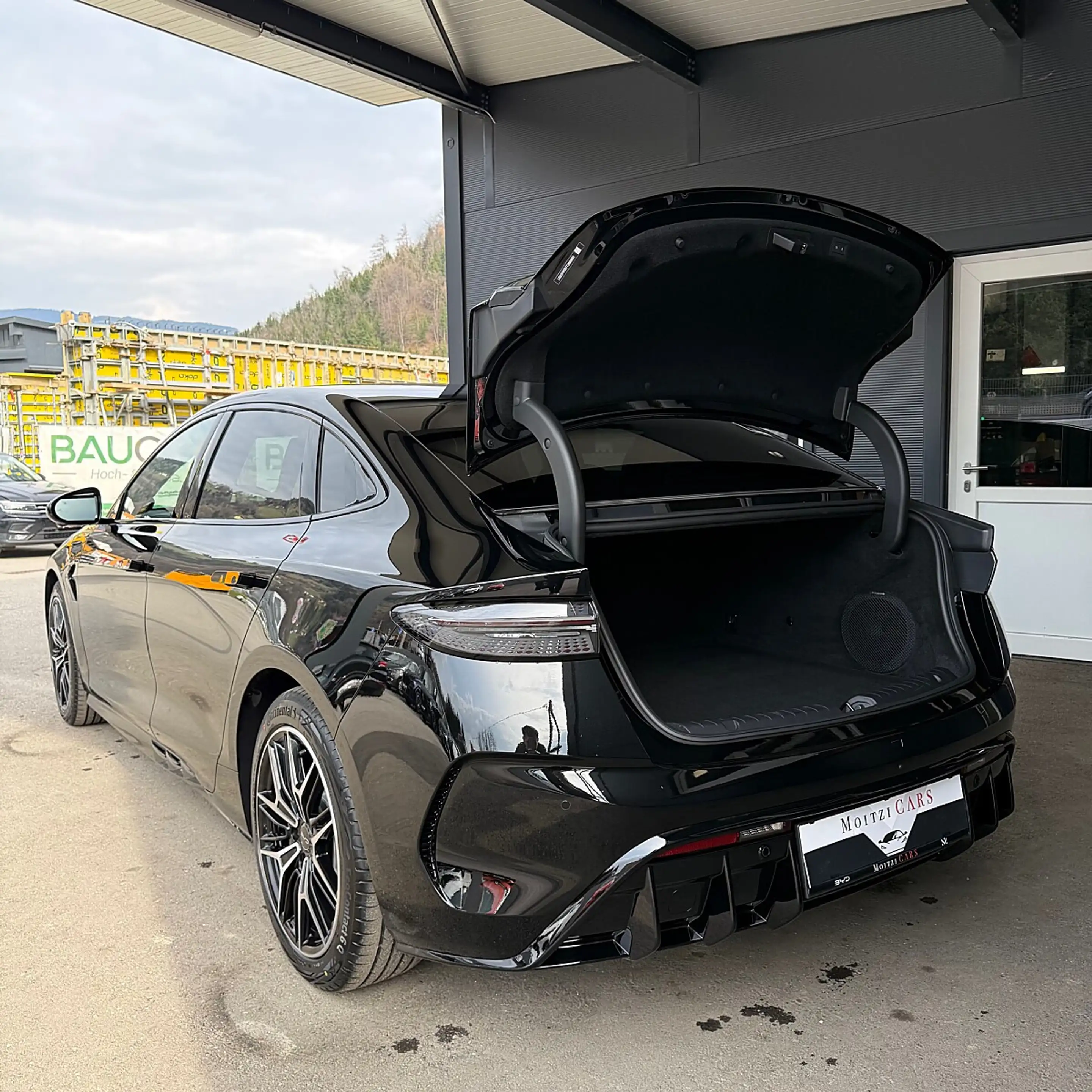 BYD Seal Excellence 82,5kWh AWD — photo 11