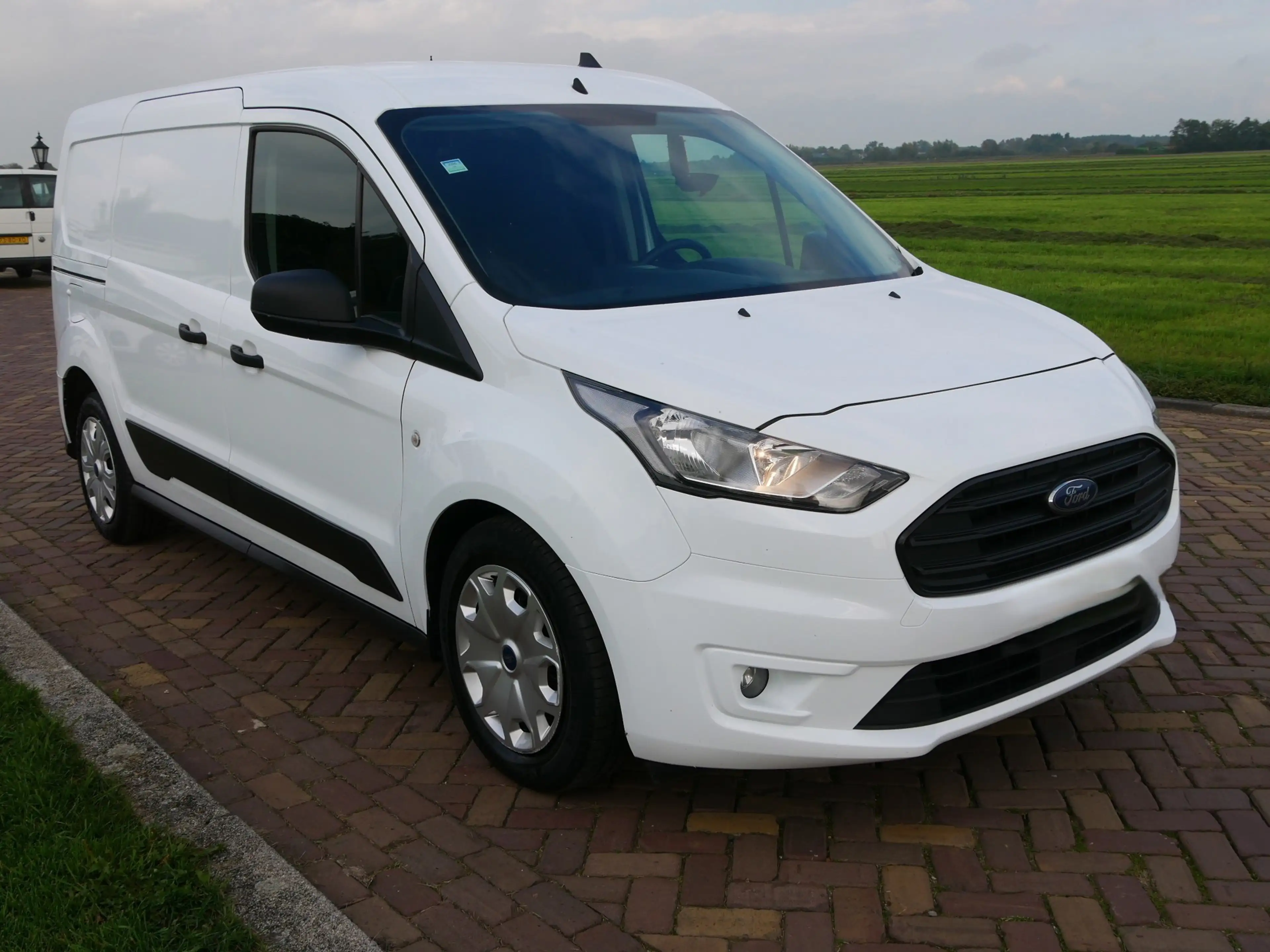 Ford Transit Connect 1.5 EcoBlue L2 Trend AC | 2022 | 3-SEATS | 7999 EX