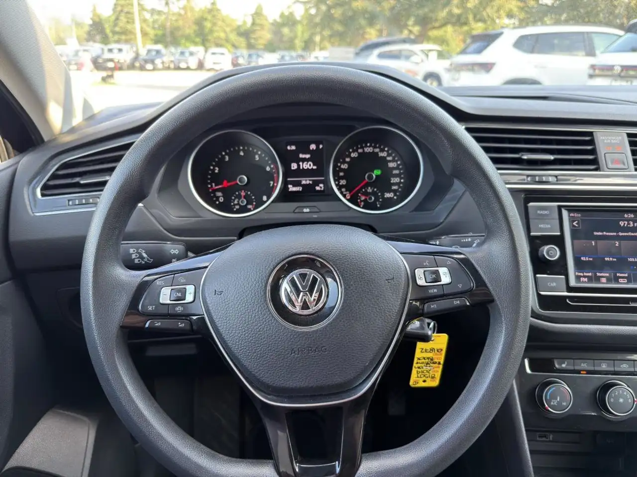 Volkswagen Tiguan photo Volkswagen Tiguan