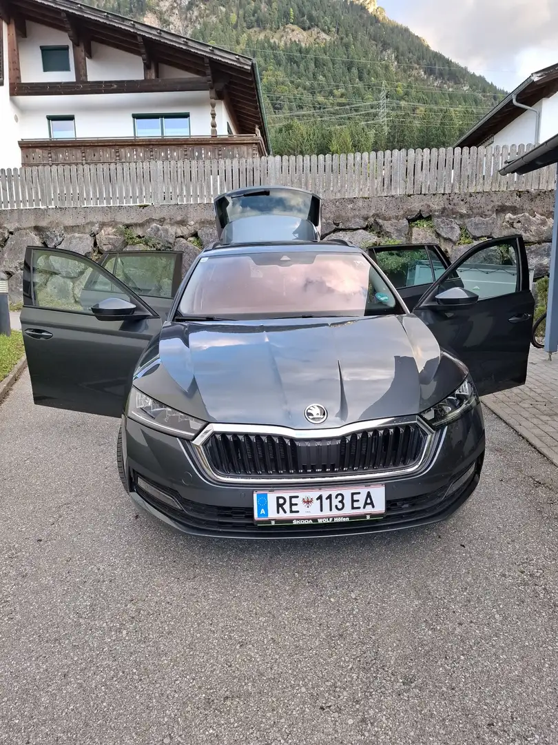 Skoda Octavia Compy 2.0 TDI Motor - 1