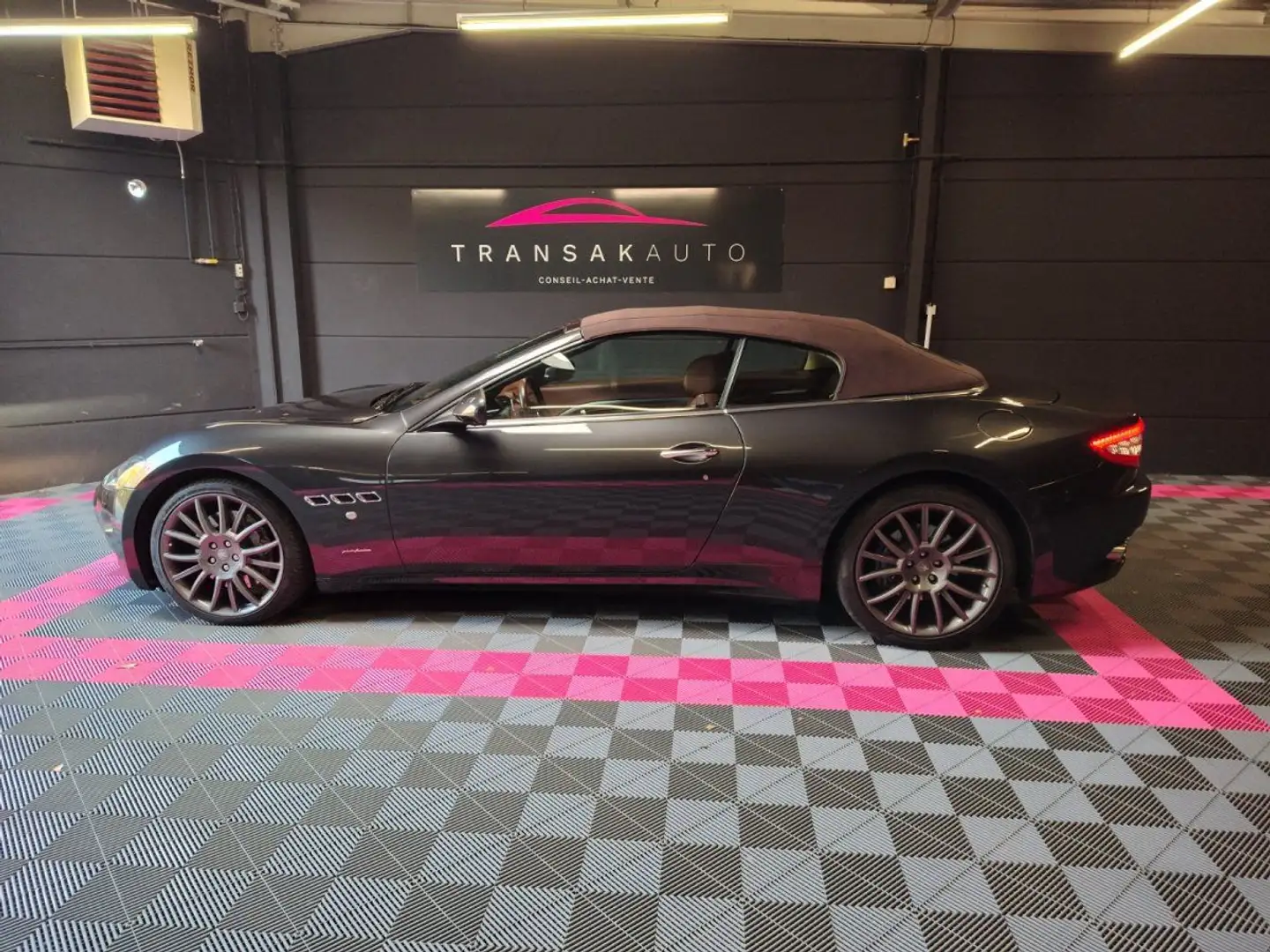 Maserati GranCabrio 4.7 V8 440 A Grigio - 2