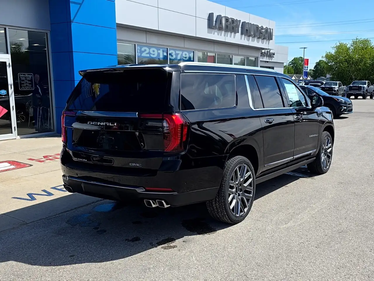 GMC Yukon снимка GMC Yukon