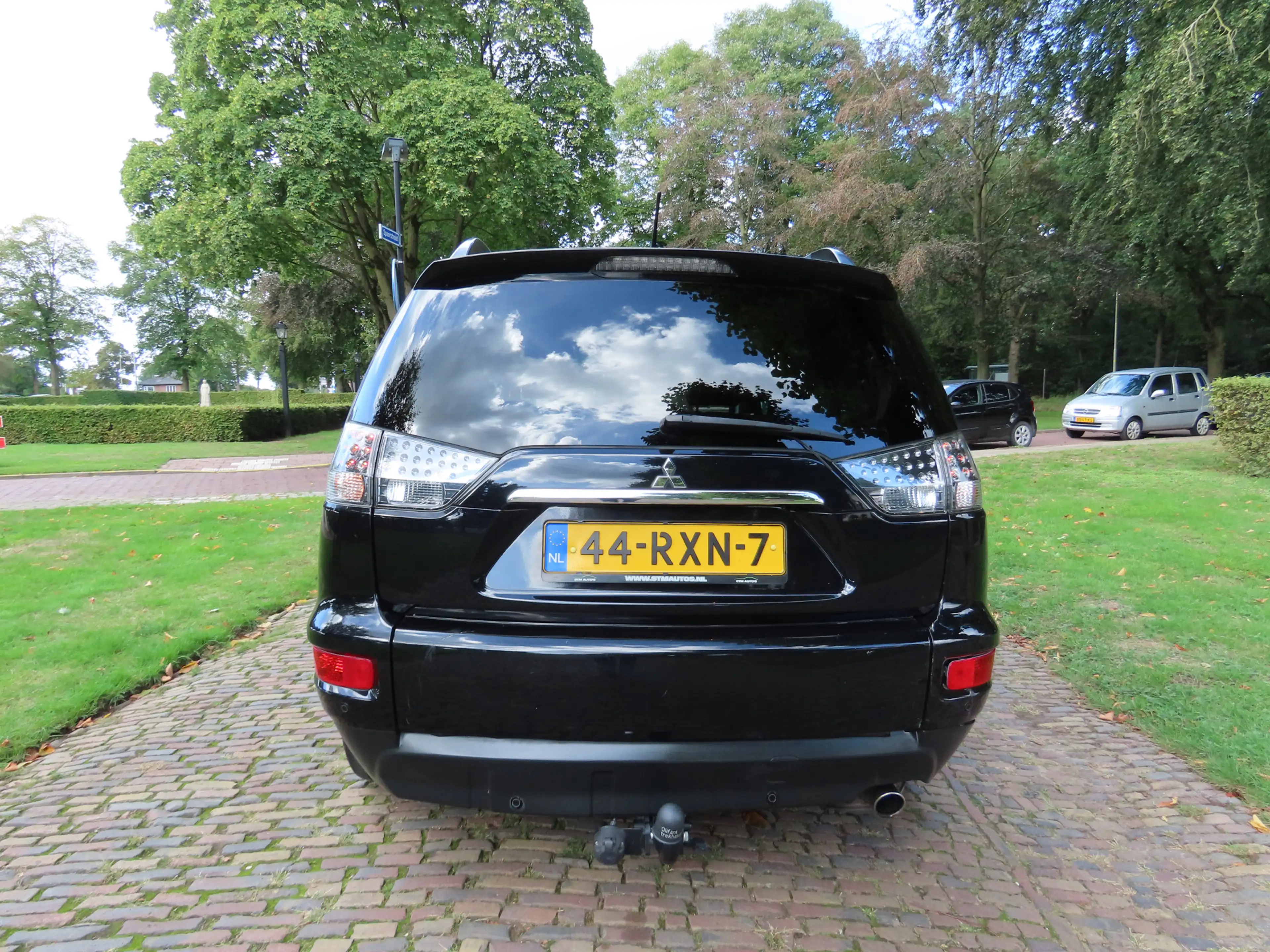 Mitsubishi Outlander 2.0 Instyle Automaat Leer Schuif/kanteldak Ecc Cru — photo 6
