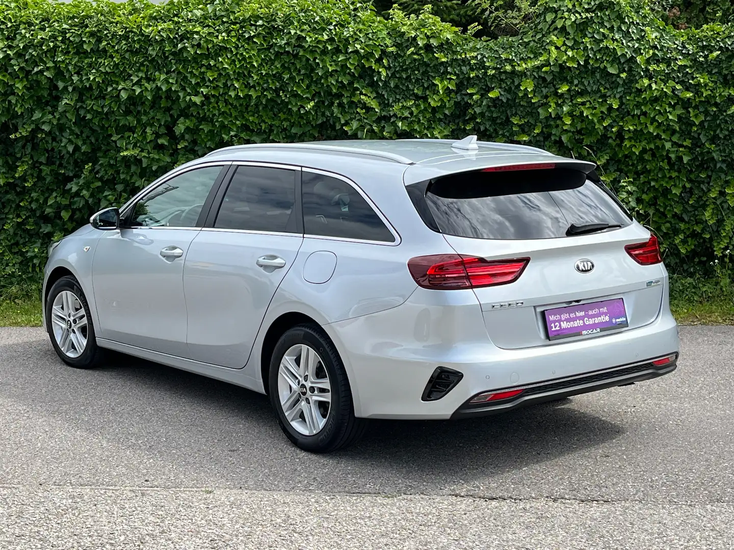 Kia Ceed SW / cee'd SW 1.6 CRDi // ERSTBESITZ // LED // KAMERA // NAVI // Grau - 2