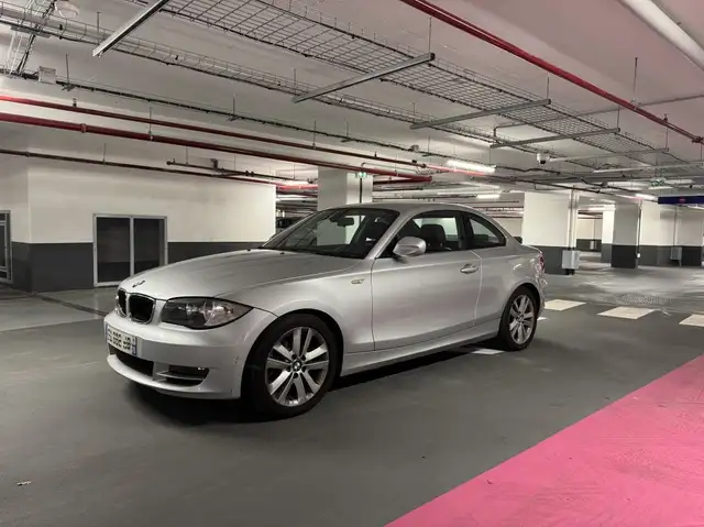 BMW 118 SERIE 118d 143ch Premiere