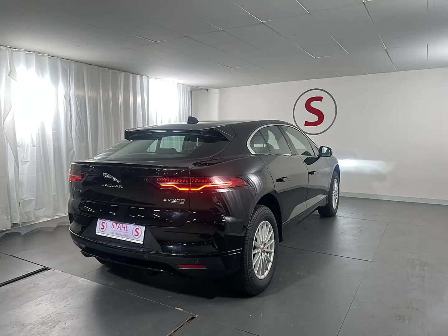 Jaguar I-Pace S EV400 AWD Schwarz - 2