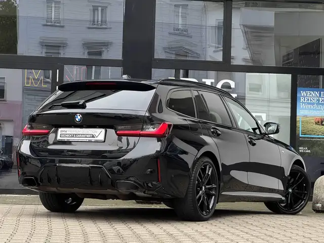 BMW 3 Series view 2
