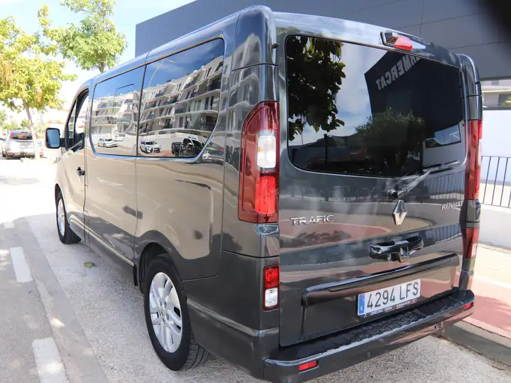 Renault Trafic 2020, foto 3