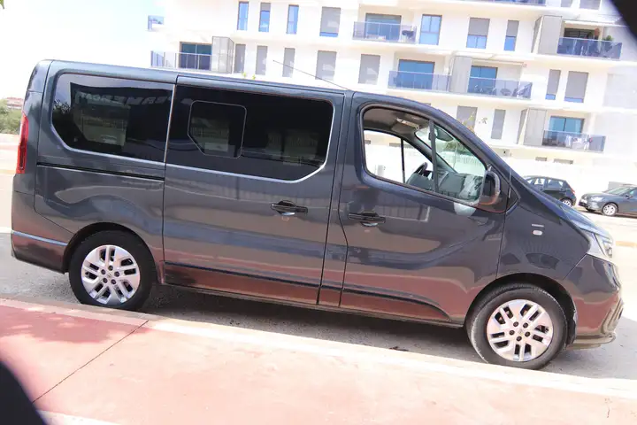 Renault Trafic 2020, foto 5