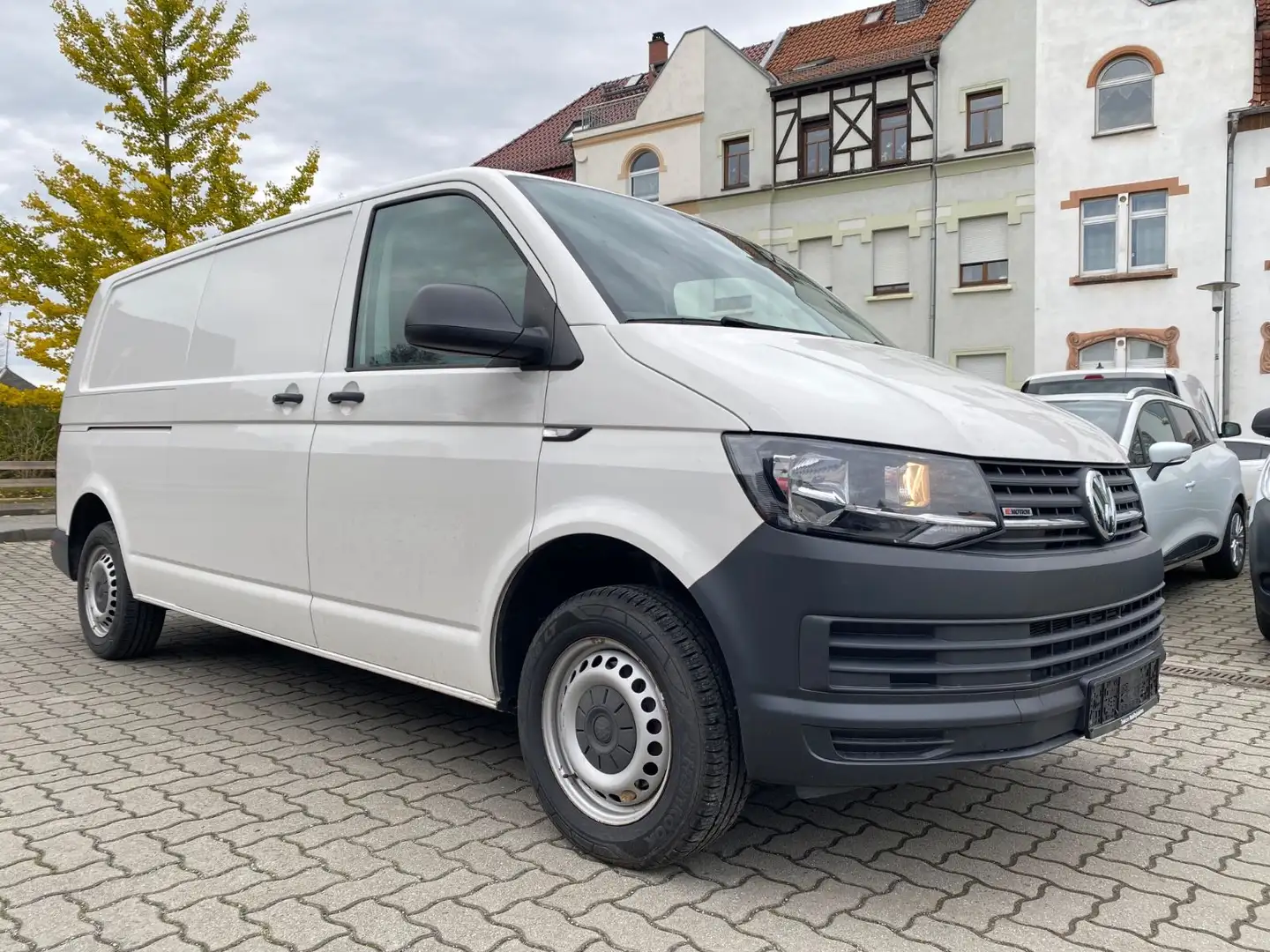 Volkswagen T6 Transporter T6 Kasten lang 4Motion Standhzg Weiß - 2