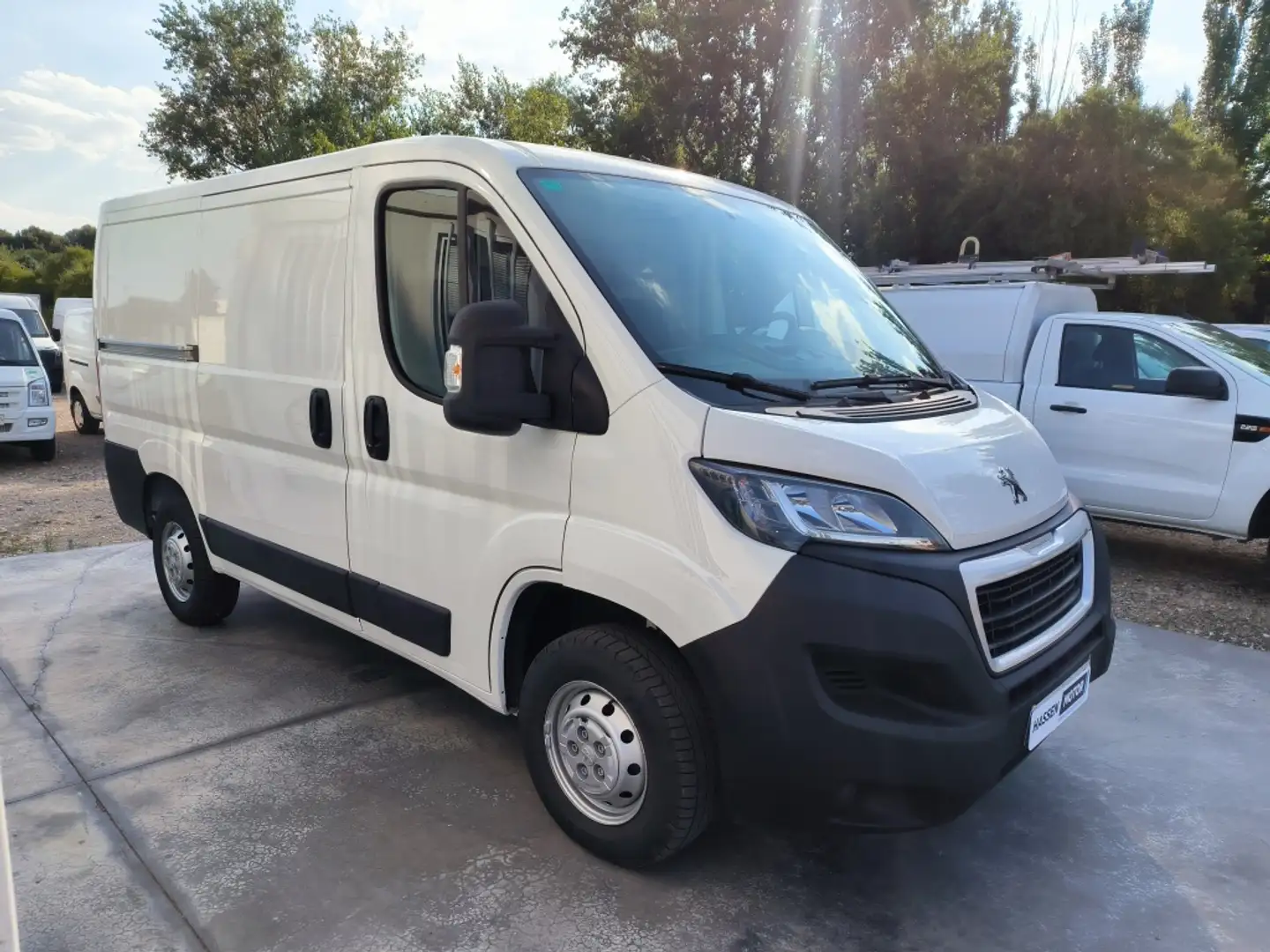Peugeot Boxer Furgón 2.2BlueHDI 330 L1H1 S&S 140 Blanco - 2