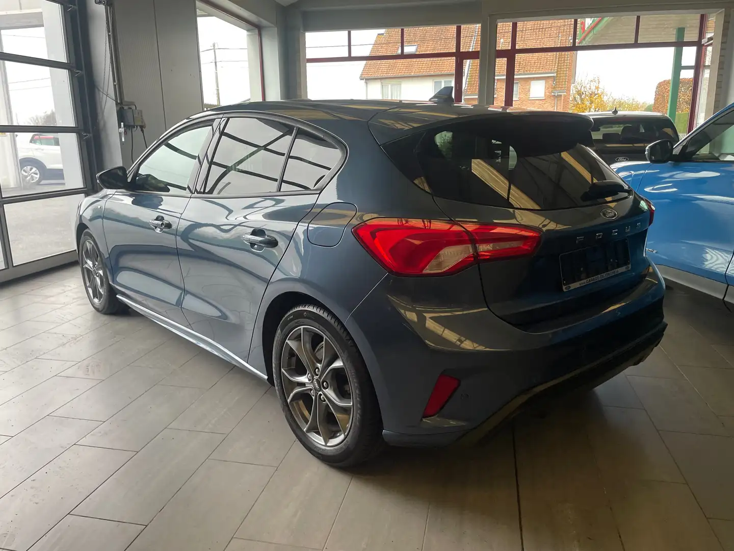 Ford Focus Focus 1.0 EcoBoost Start-Stopp-System Aut. ST-LINE Bleu - 2