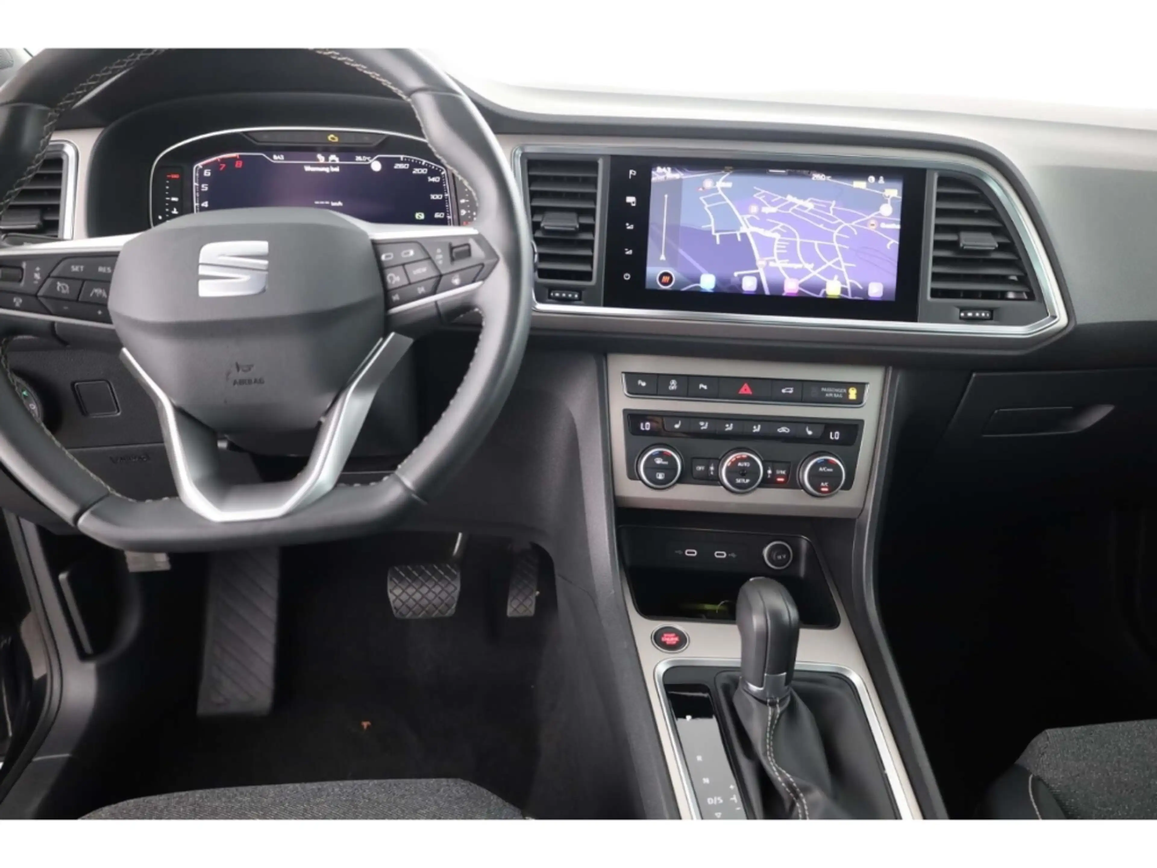 SEAT Ateca 1.5 TSI Xperience — photo 9
