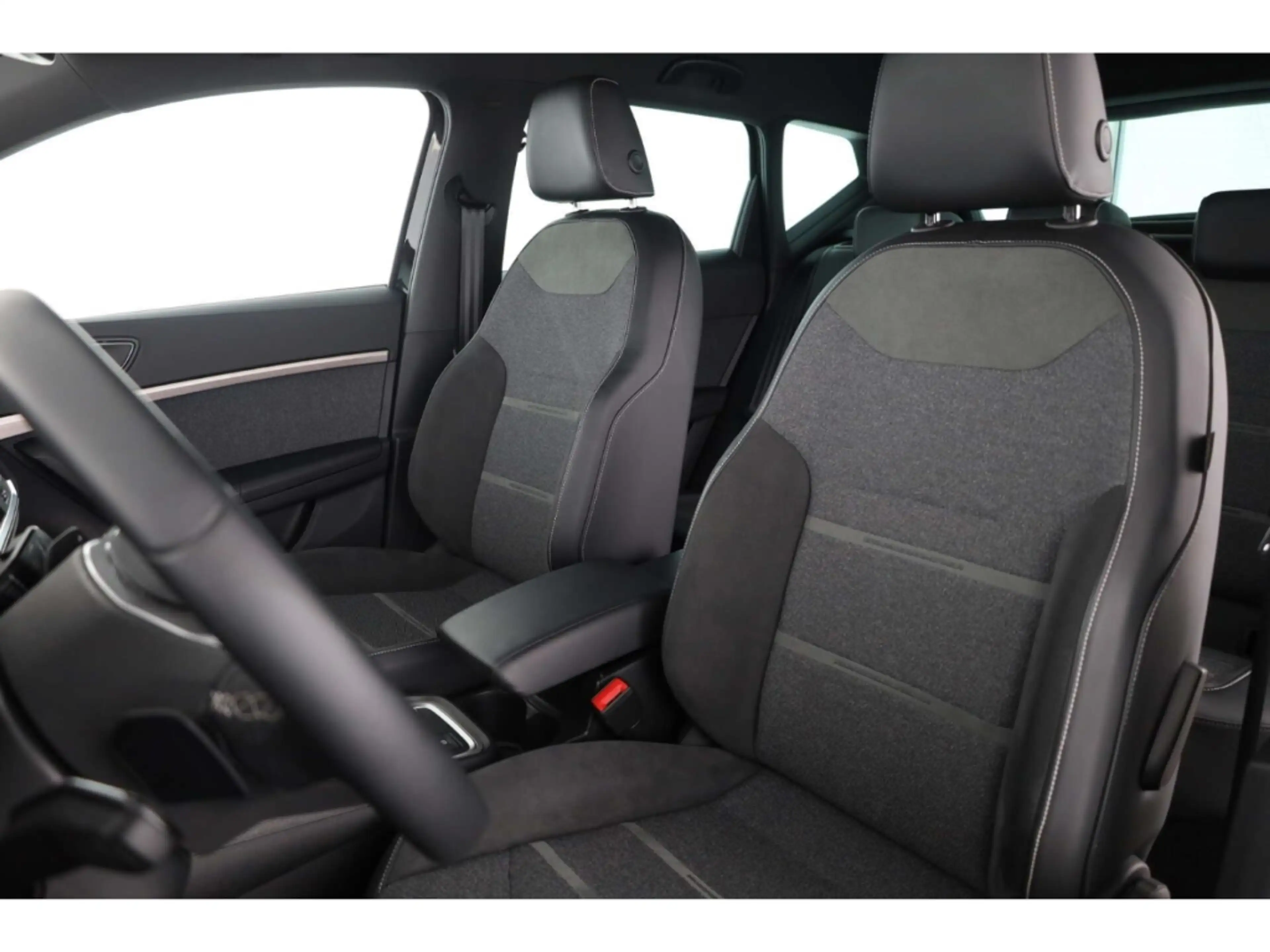 SEAT Ateca 1.5 TSI Xperience — photo 10