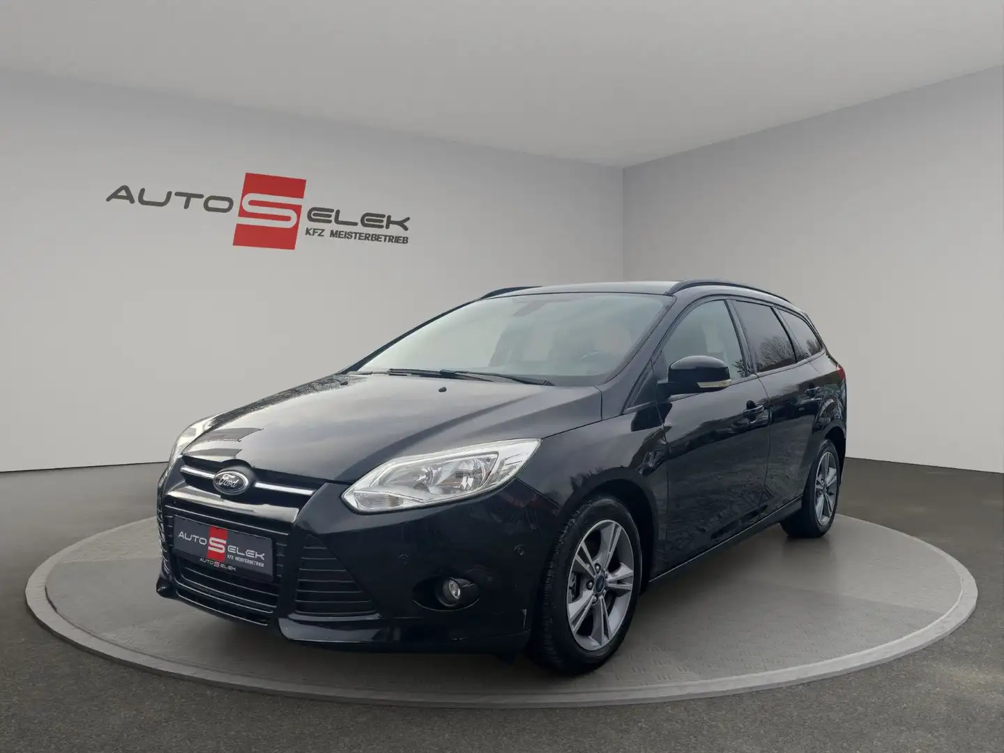 Ford Focus Turnier Champions Edition Noir - 1